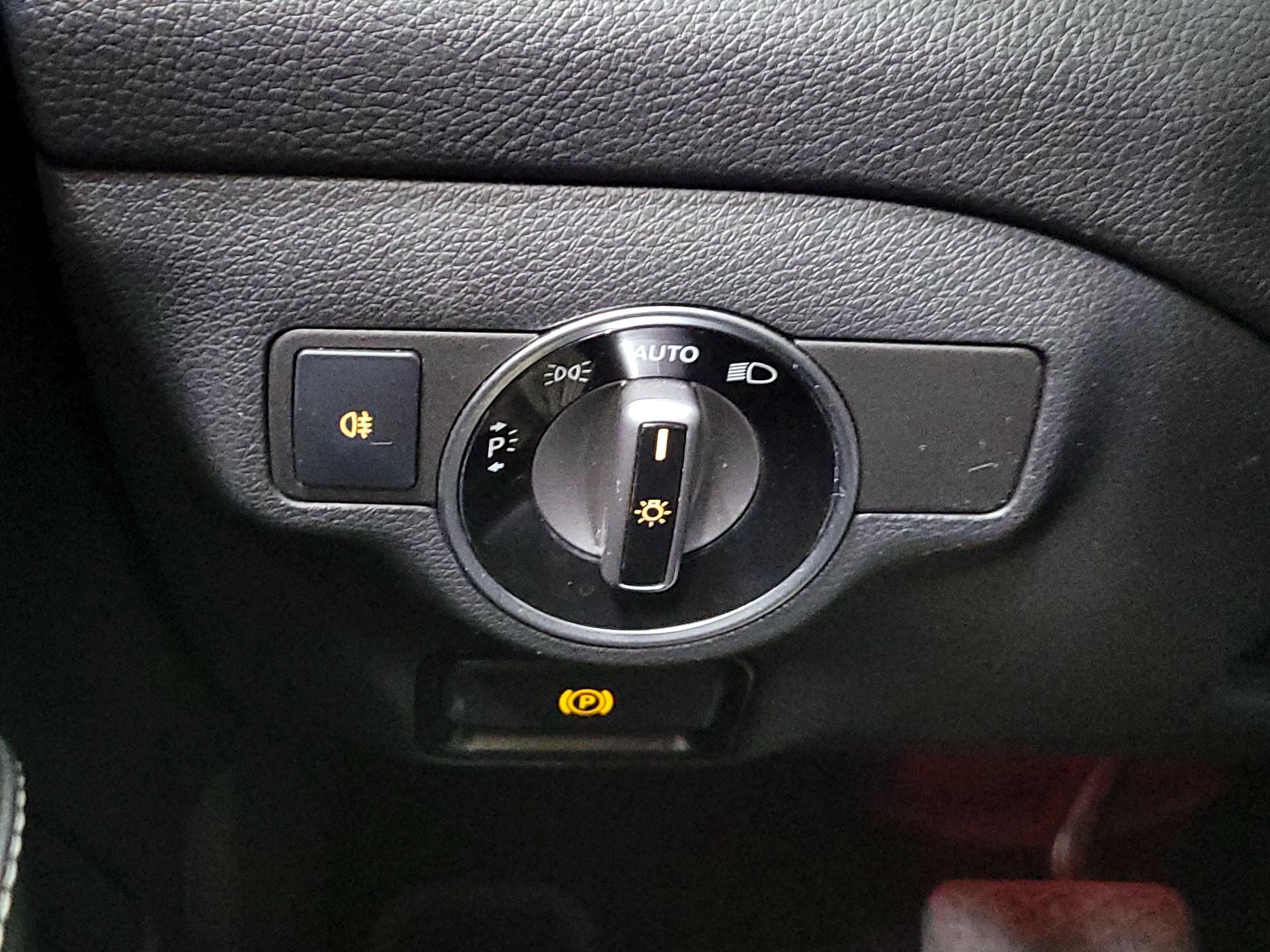 Thumbnail: 2020 Mercedes-Benz GLA - 13