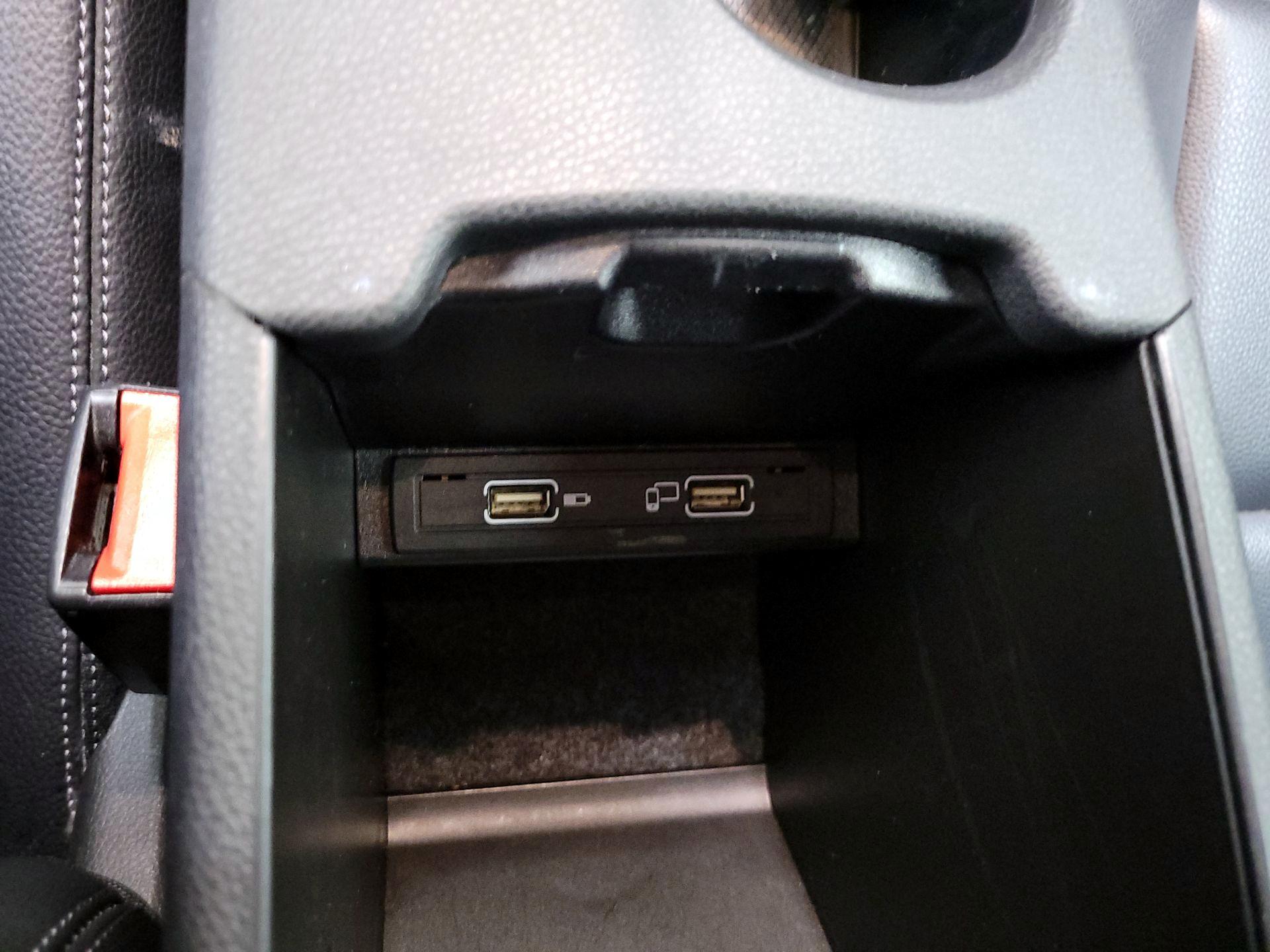 Thumbnail: 2020 Mercedes-Benz GLA - 18