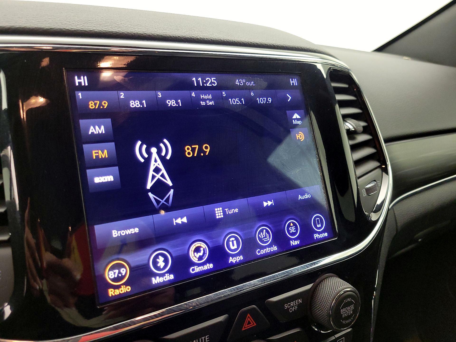 Thumbnail: 2019 Jeep Grand Cherokee - 15