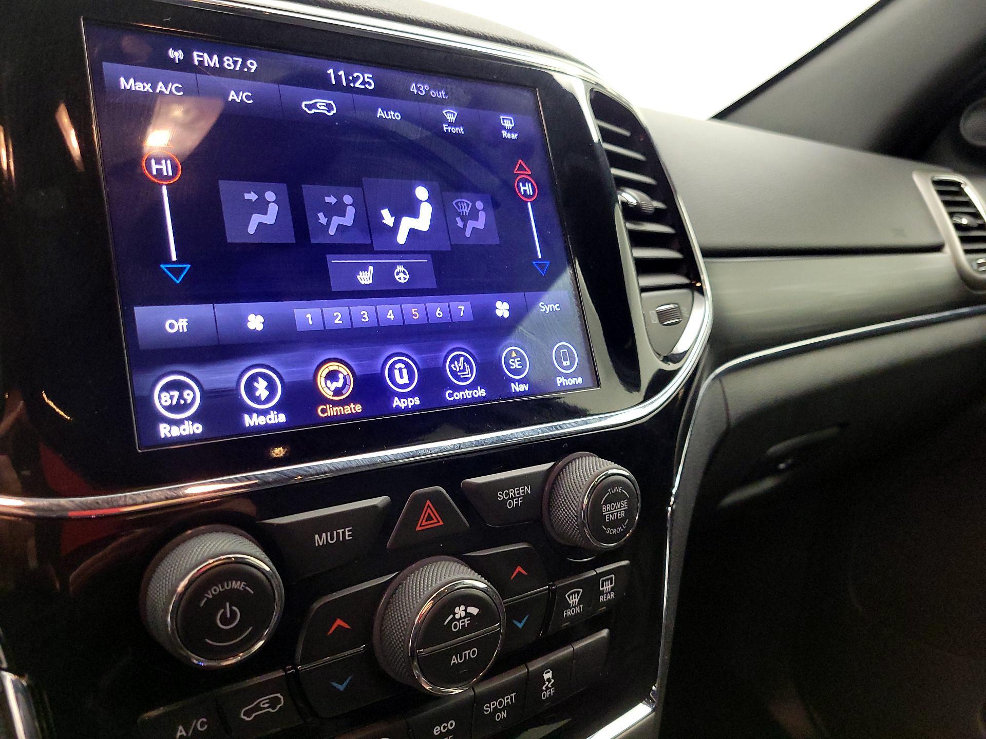 Thumbnail: 2019 Jeep Grand Cherokee - 16