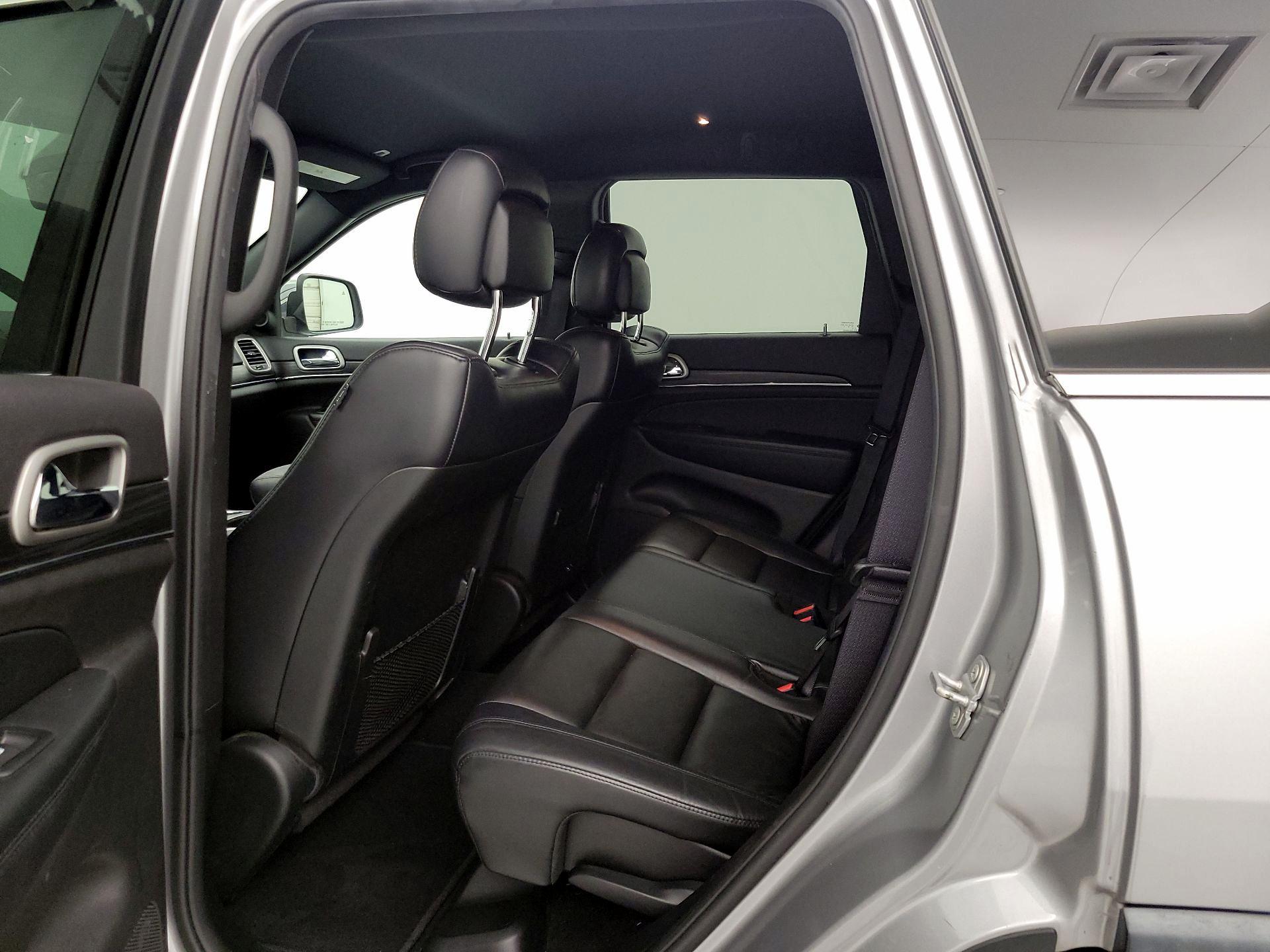 Thumbnail: 2019 Jeep Grand Cherokee - 19