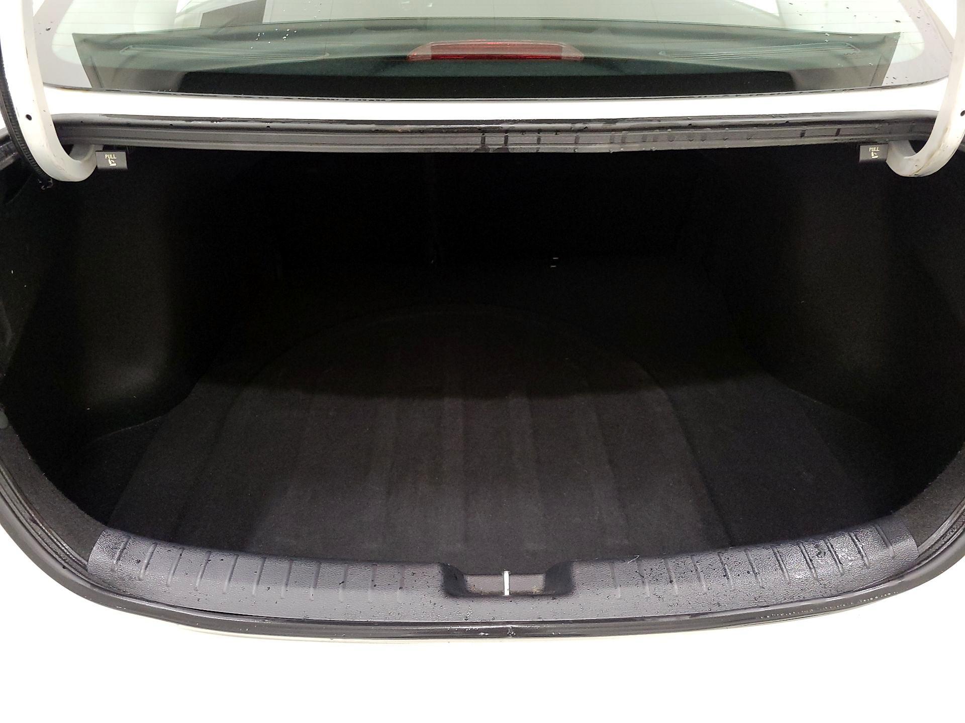 Thumbnail: 2023 Kia Forte - 20