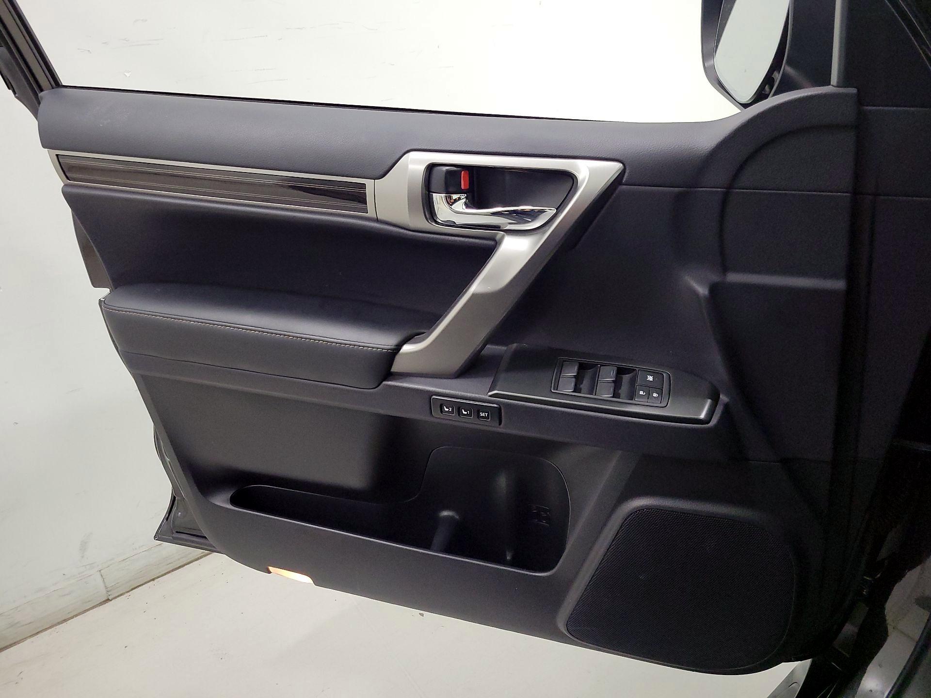 Thumbnail: 2023 Lexus GX - 12