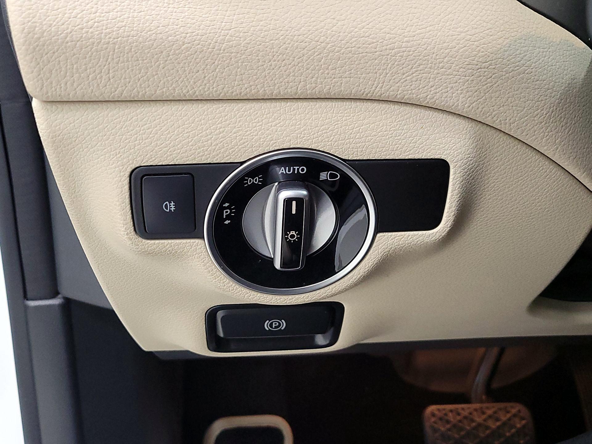 Thumbnail: 2019 Mercedes-Benz CLA - 13