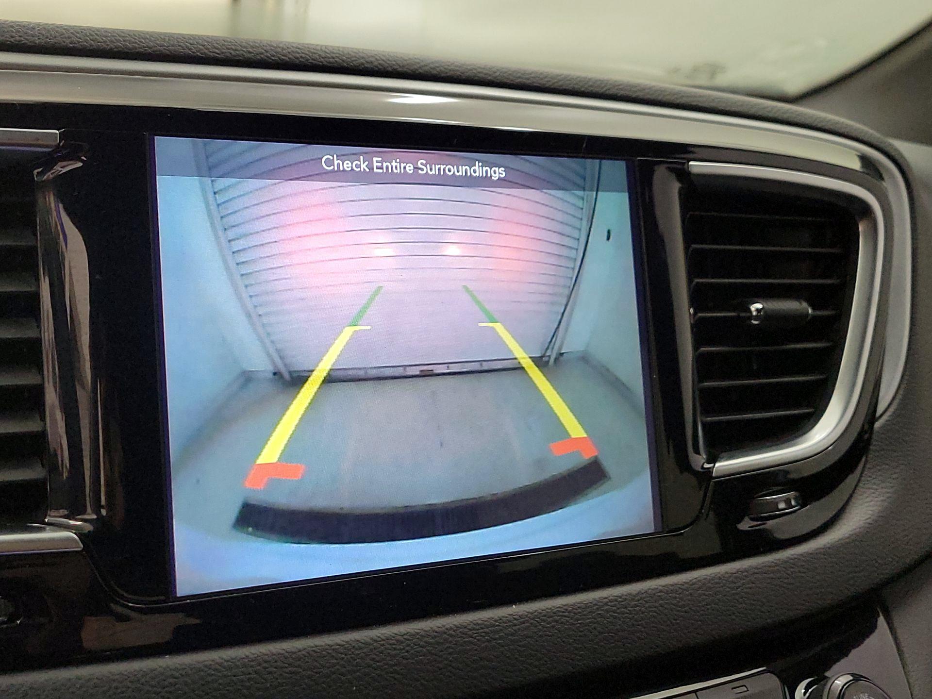 Thumbnail: 2019 Chrysler Pacifica - 15