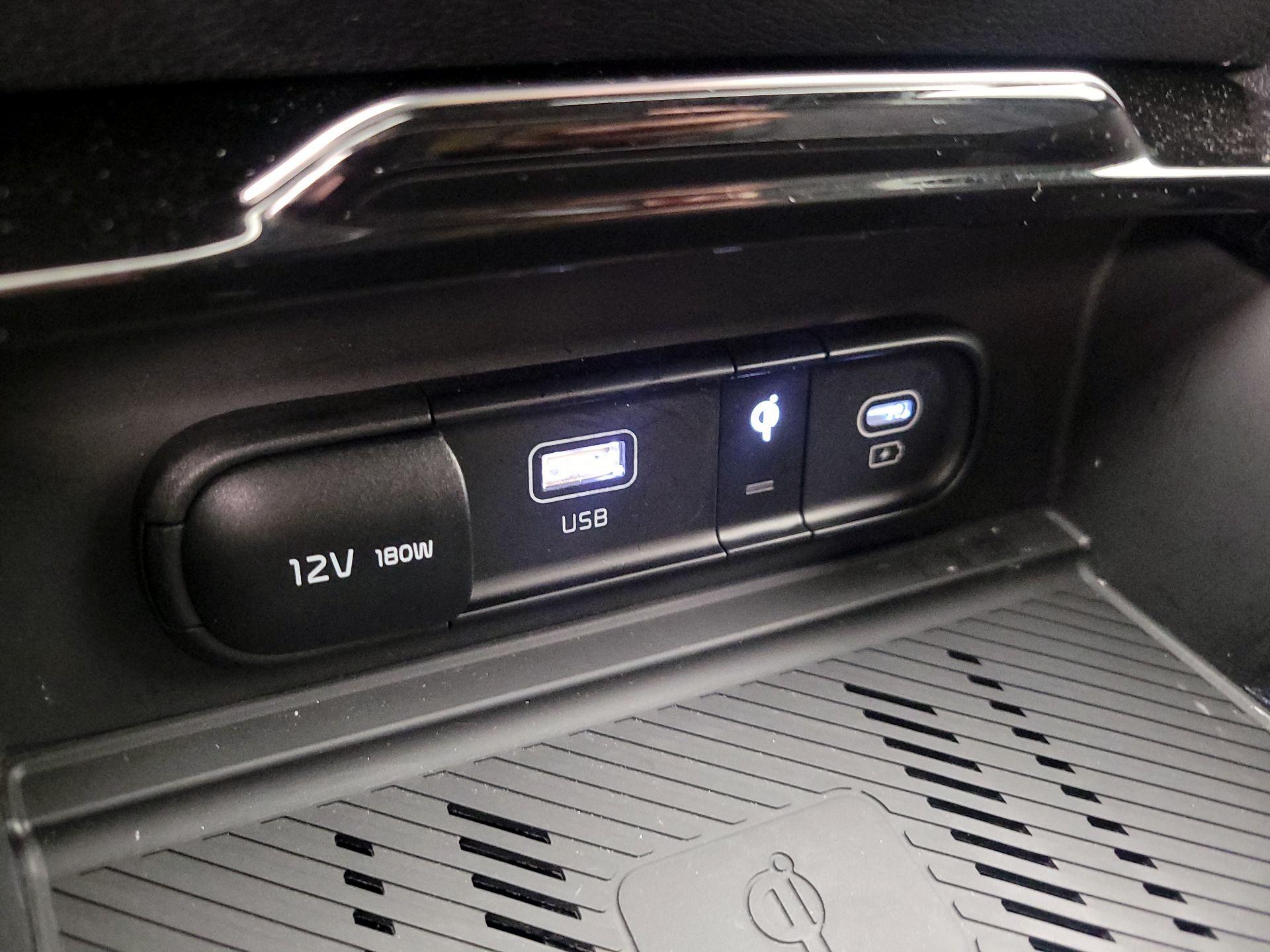 Thumbnail: 2025 Kia Sportage - 18