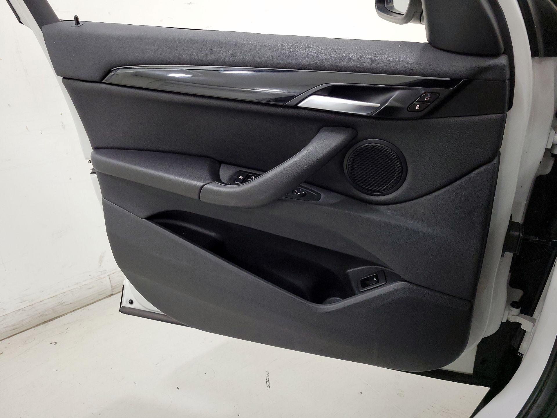 Thumbnail: 2019 BMW X1 - 12