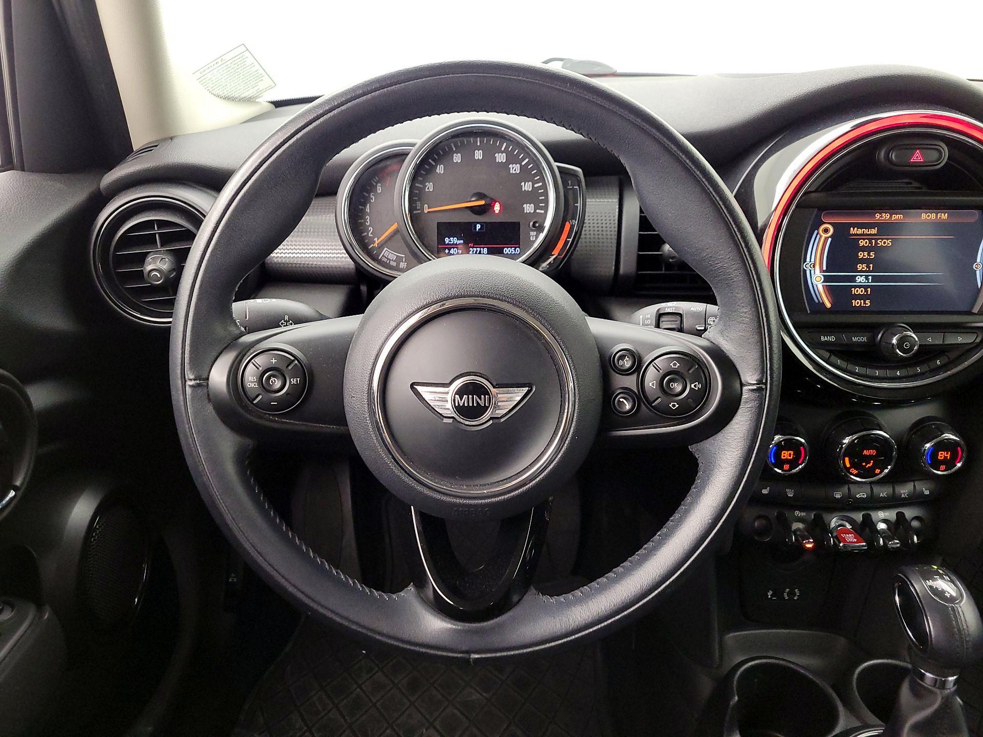 Thumbnail: 2018 MINI Cooper Hardtop - 10