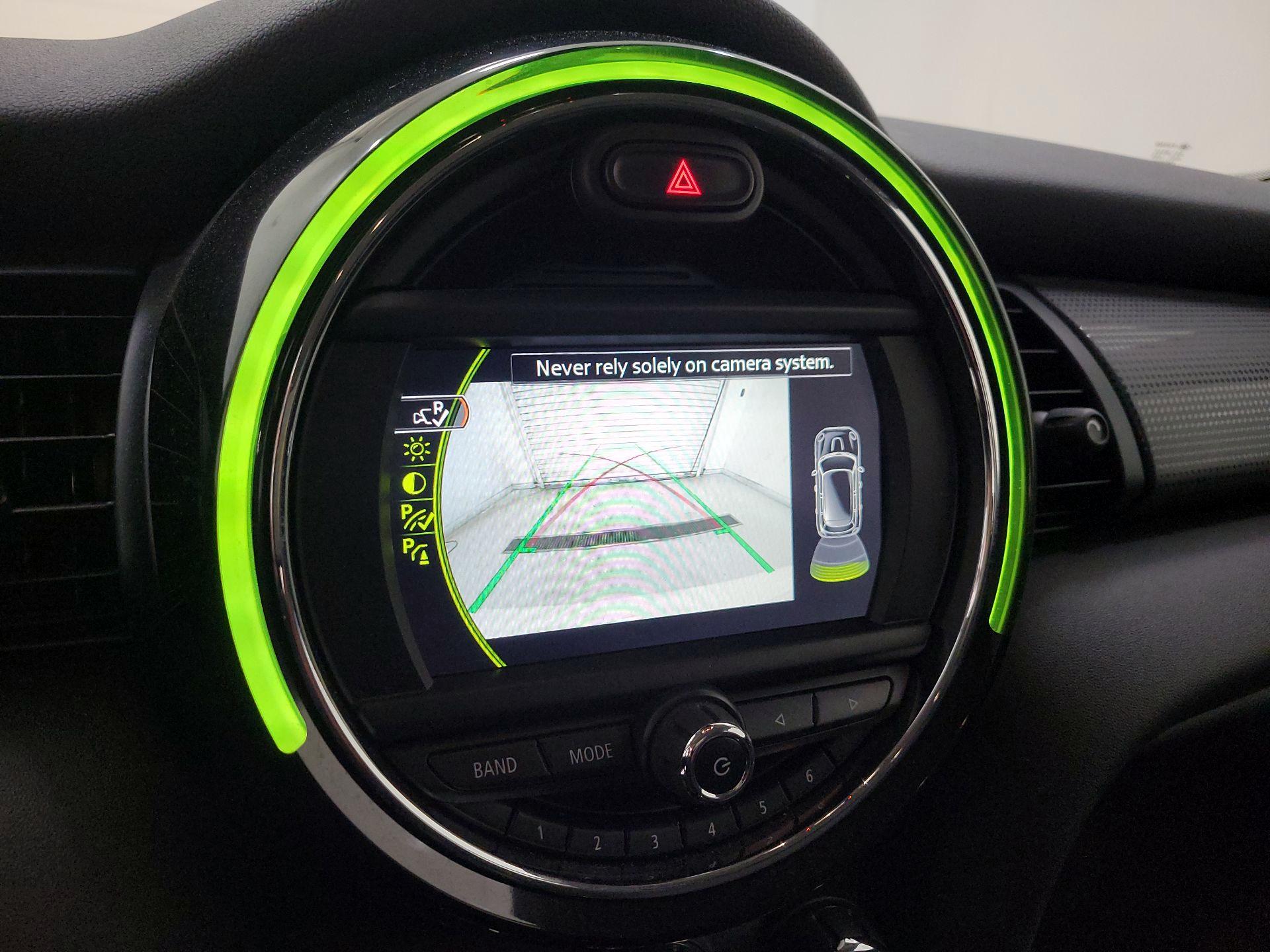 Thumbnail: 2018 MINI Cooper Hardtop - 14