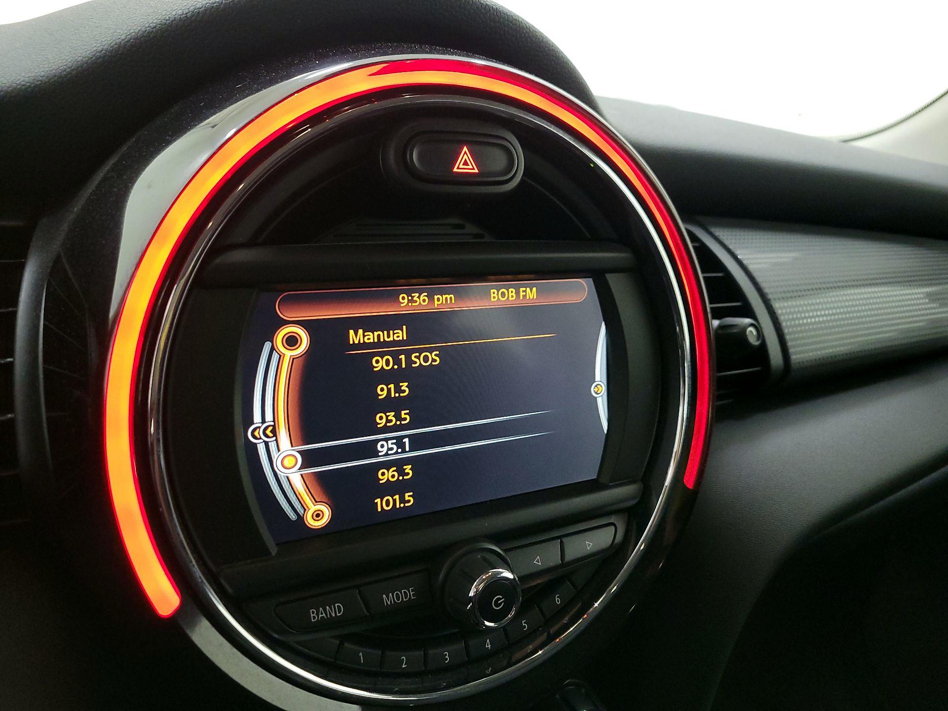 Thumbnail: 2018 MINI Cooper Hardtop - 15