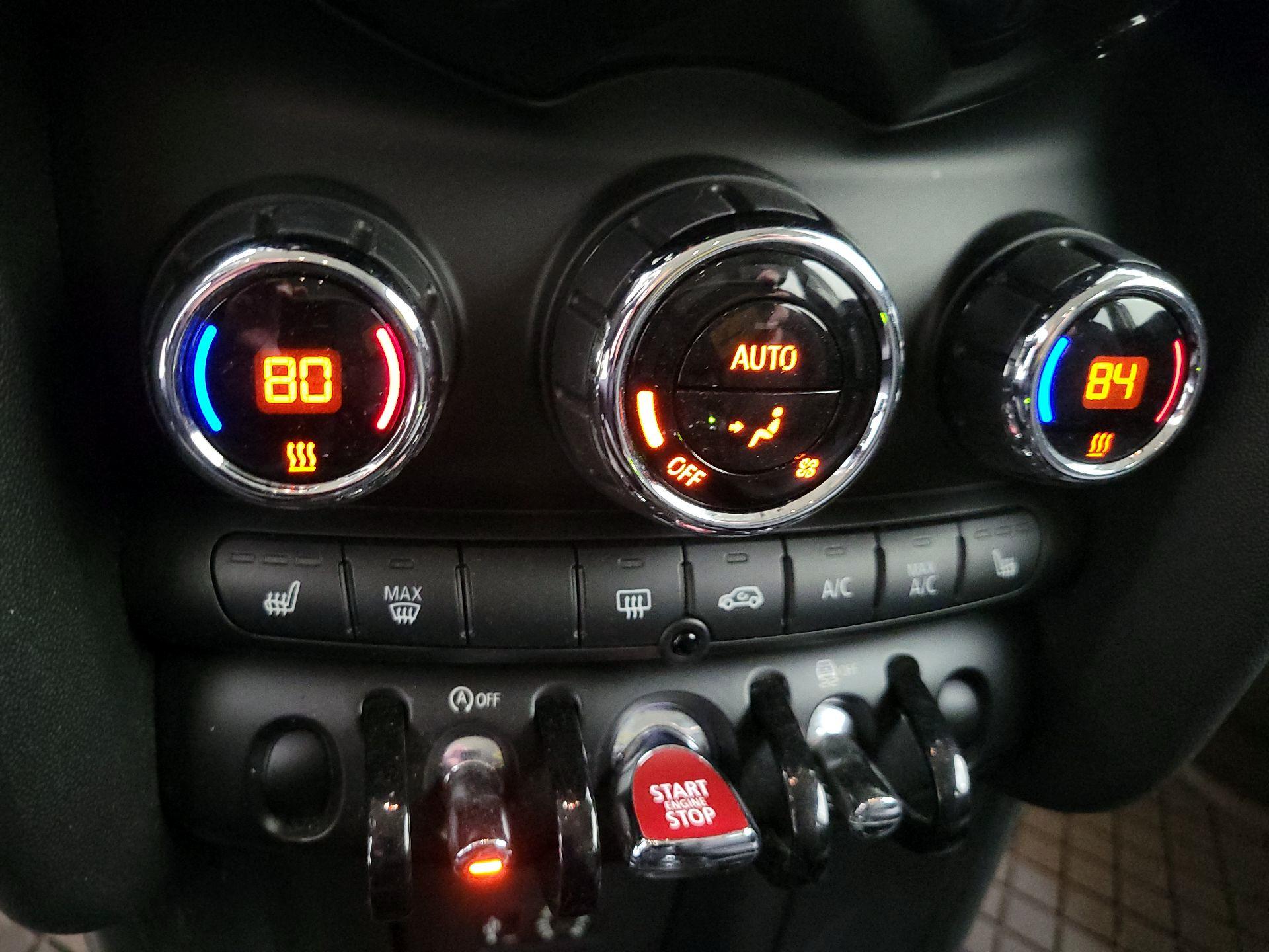 Thumbnail: 2018 MINI Cooper Hardtop - 16