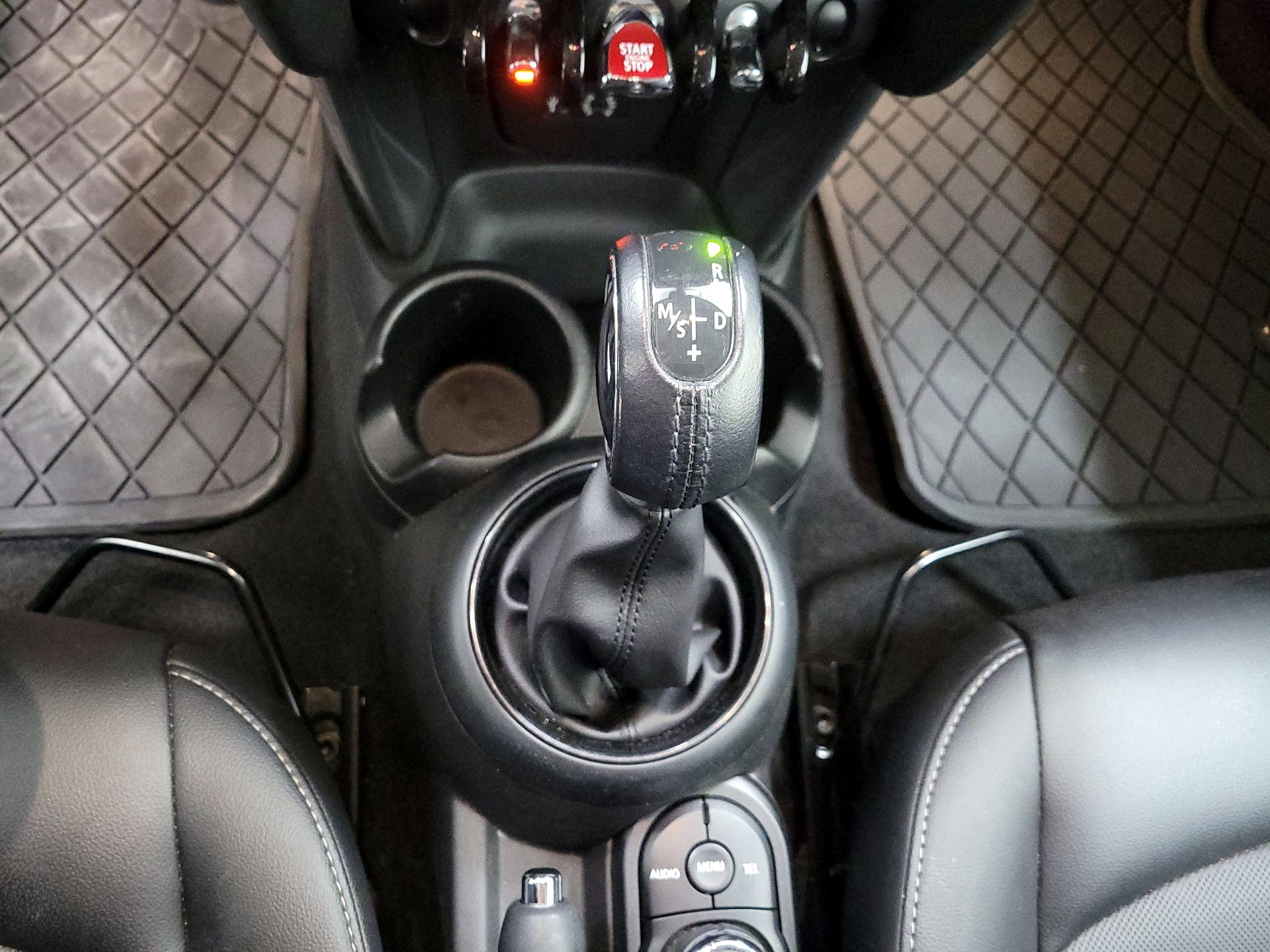 Thumbnail: 2018 MINI Cooper Hardtop - 17