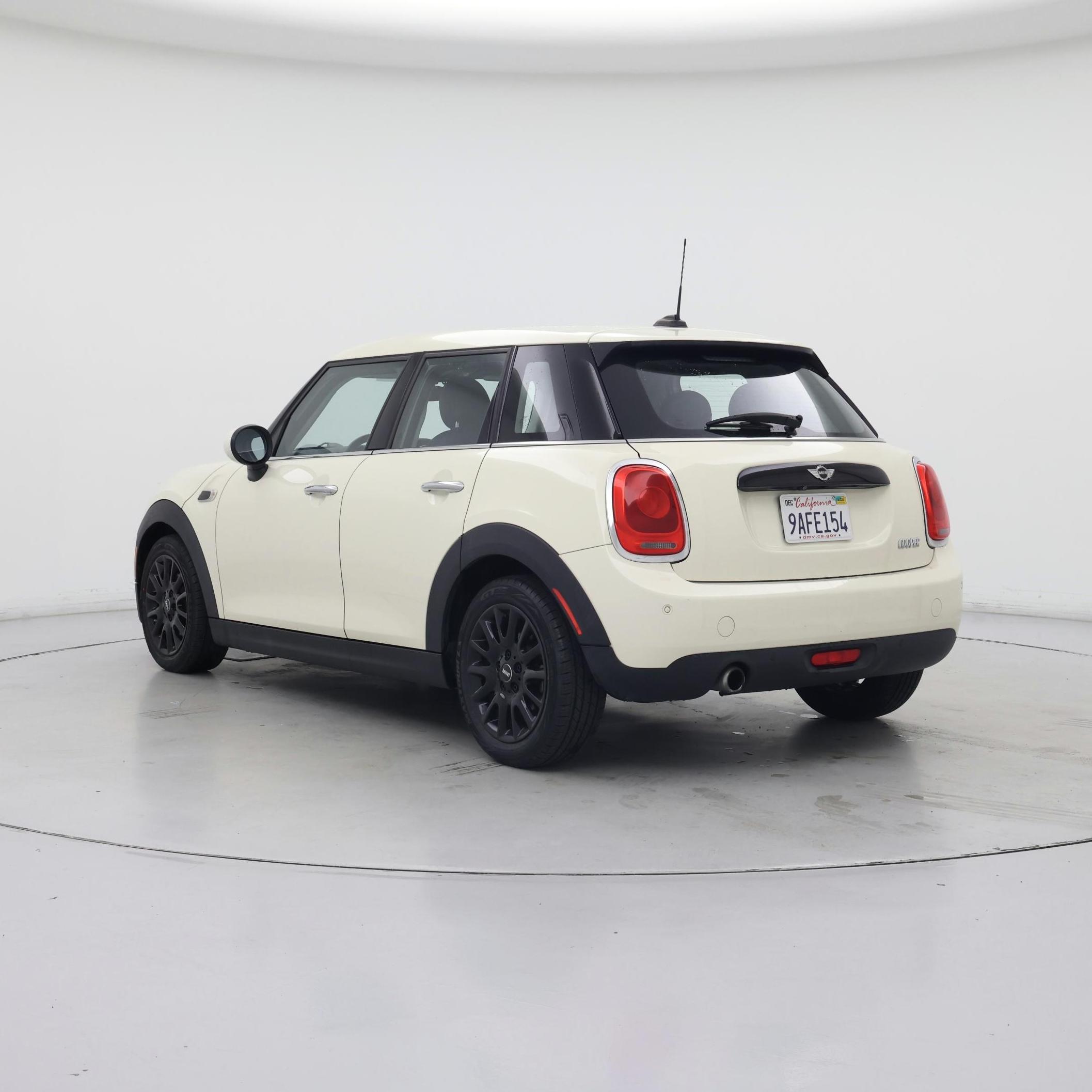 Thumbnail: 2018 MINI Cooper Hardtop - 2