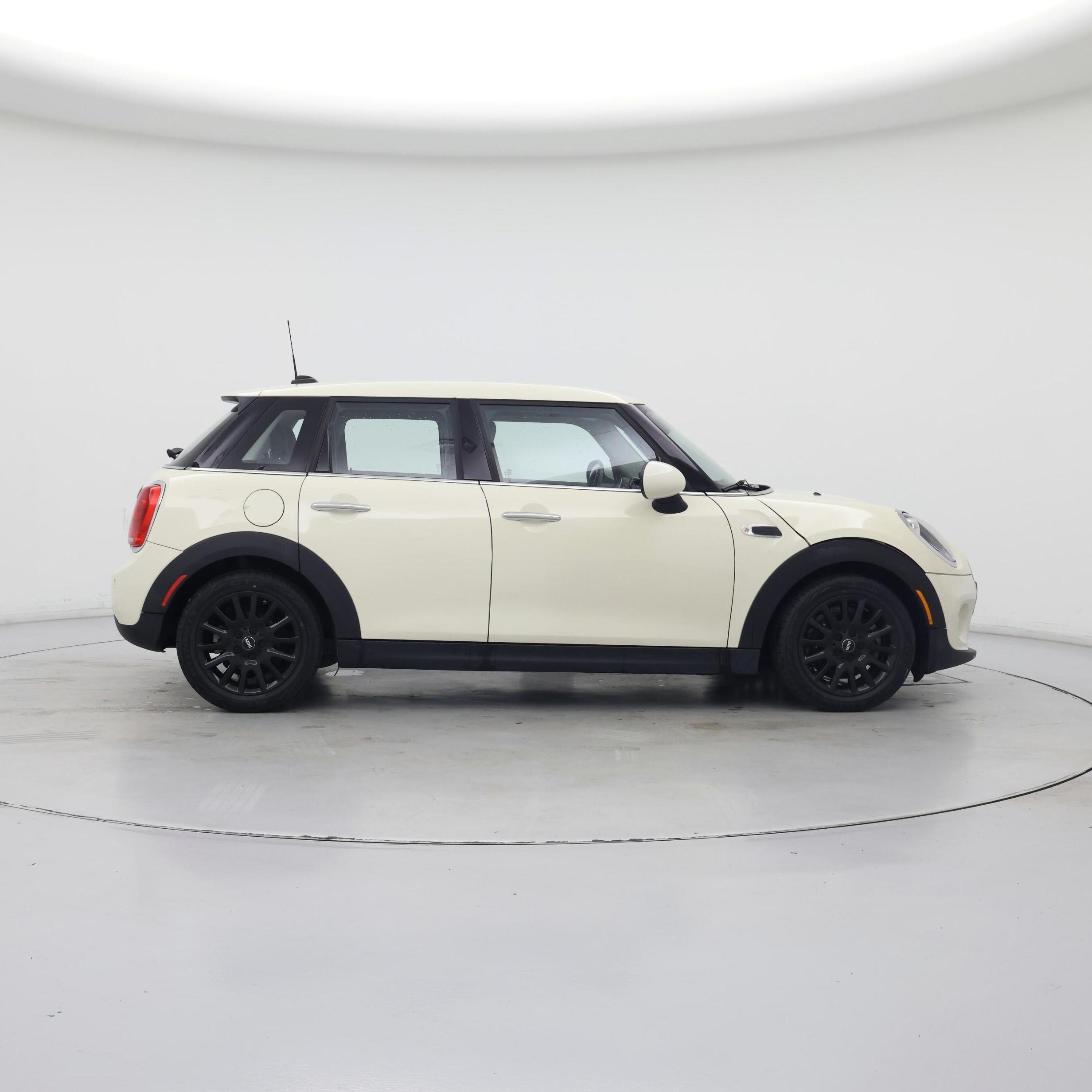 Thumbnail: 2018 MINI Cooper Hardtop - 7