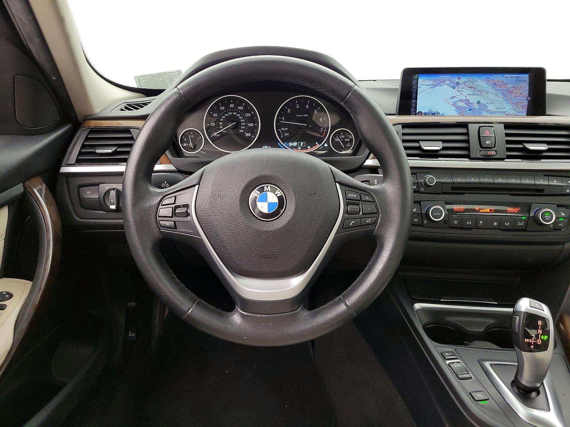 Thumbnail: 2015 BMW 3 Series - 10