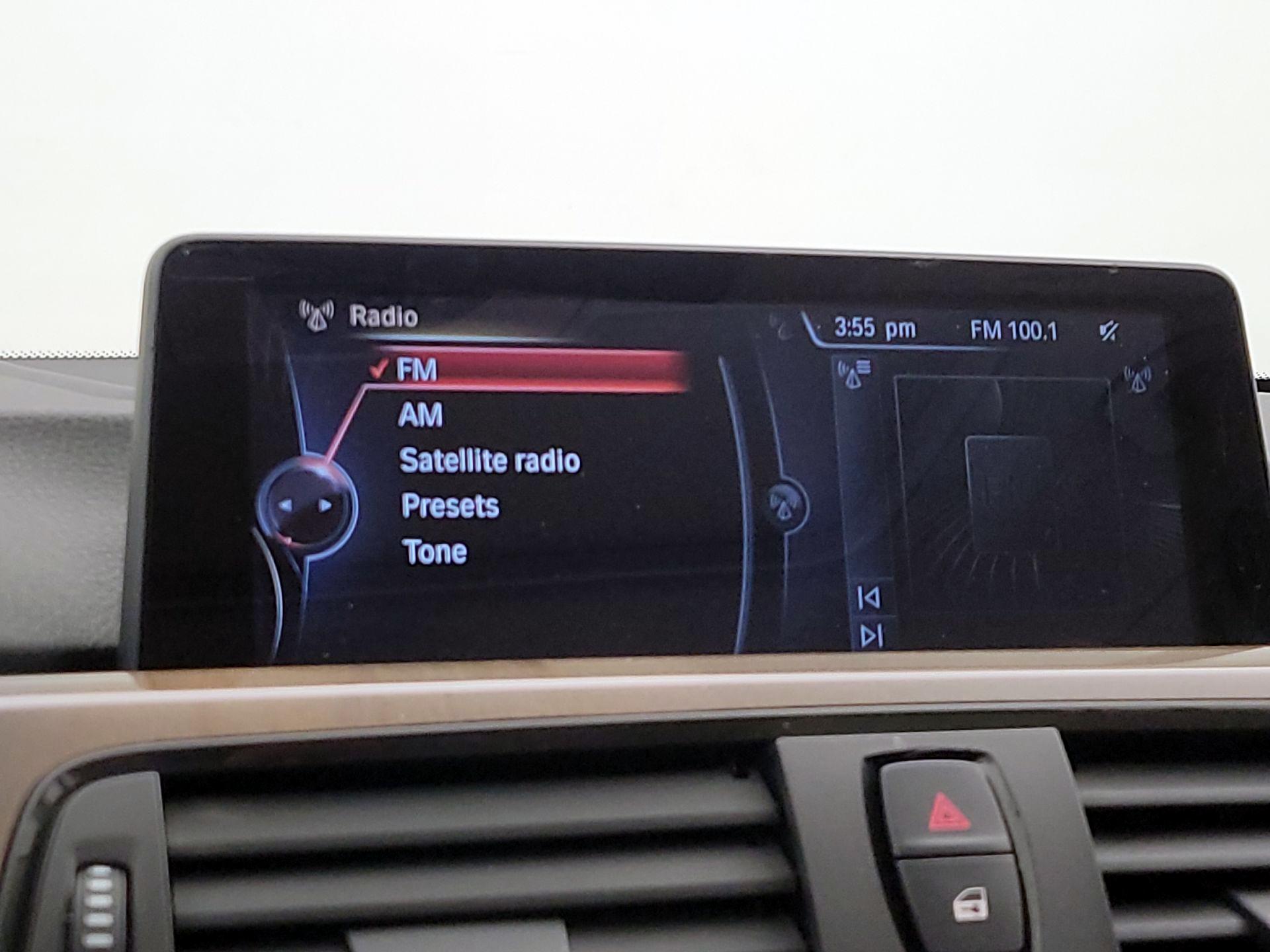 Thumbnail: 2015 BMW 3 Series - 16