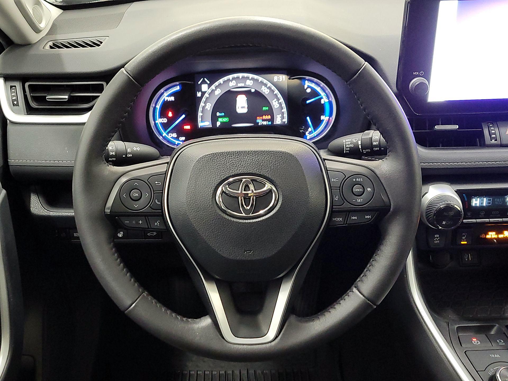 Thumbnail: 2023 Toyota RAV4 - 10