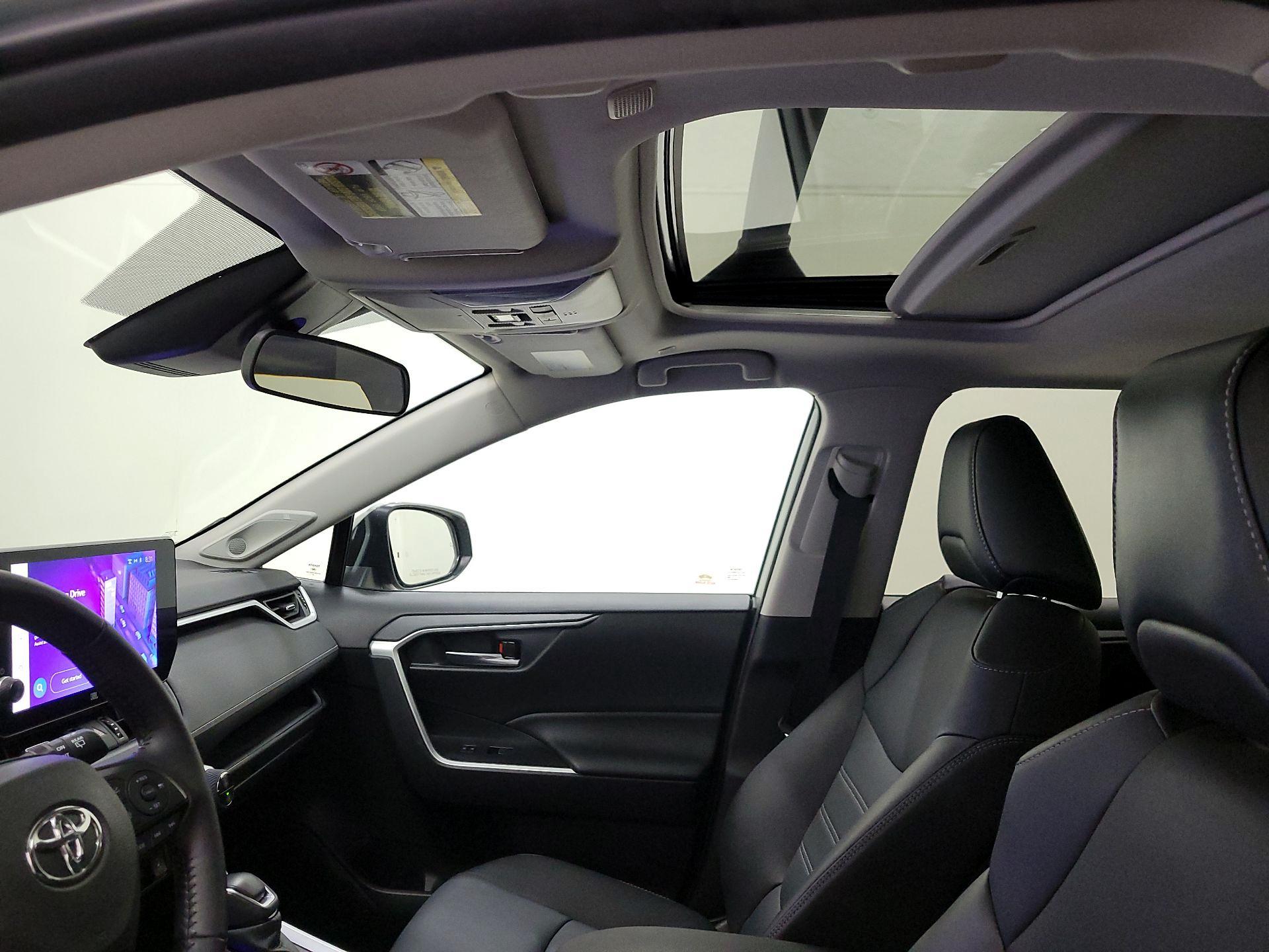 Thumbnail: 2023 Toyota RAV4 - 19