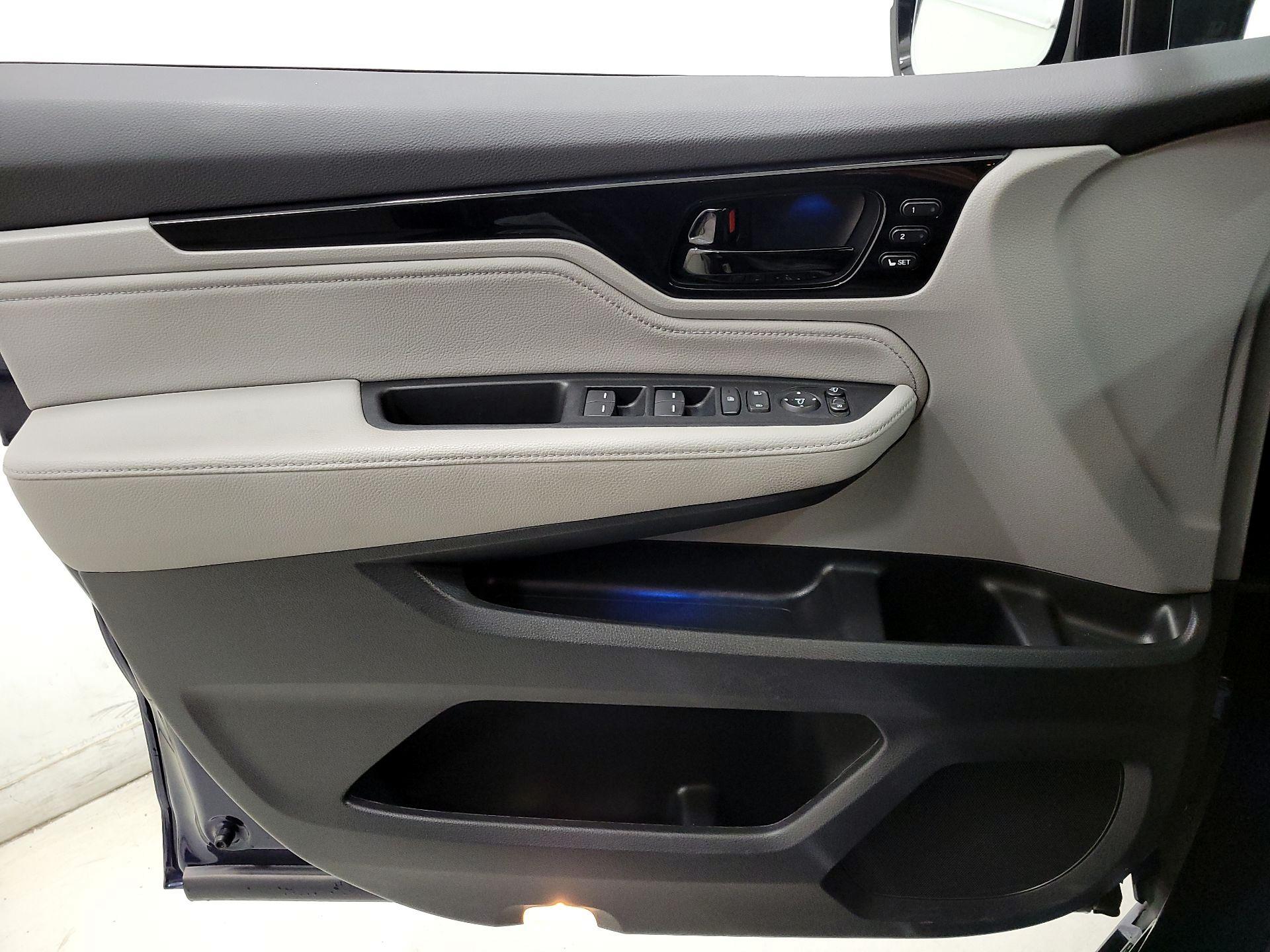 Thumbnail: 2023 Honda Odyssey - 12