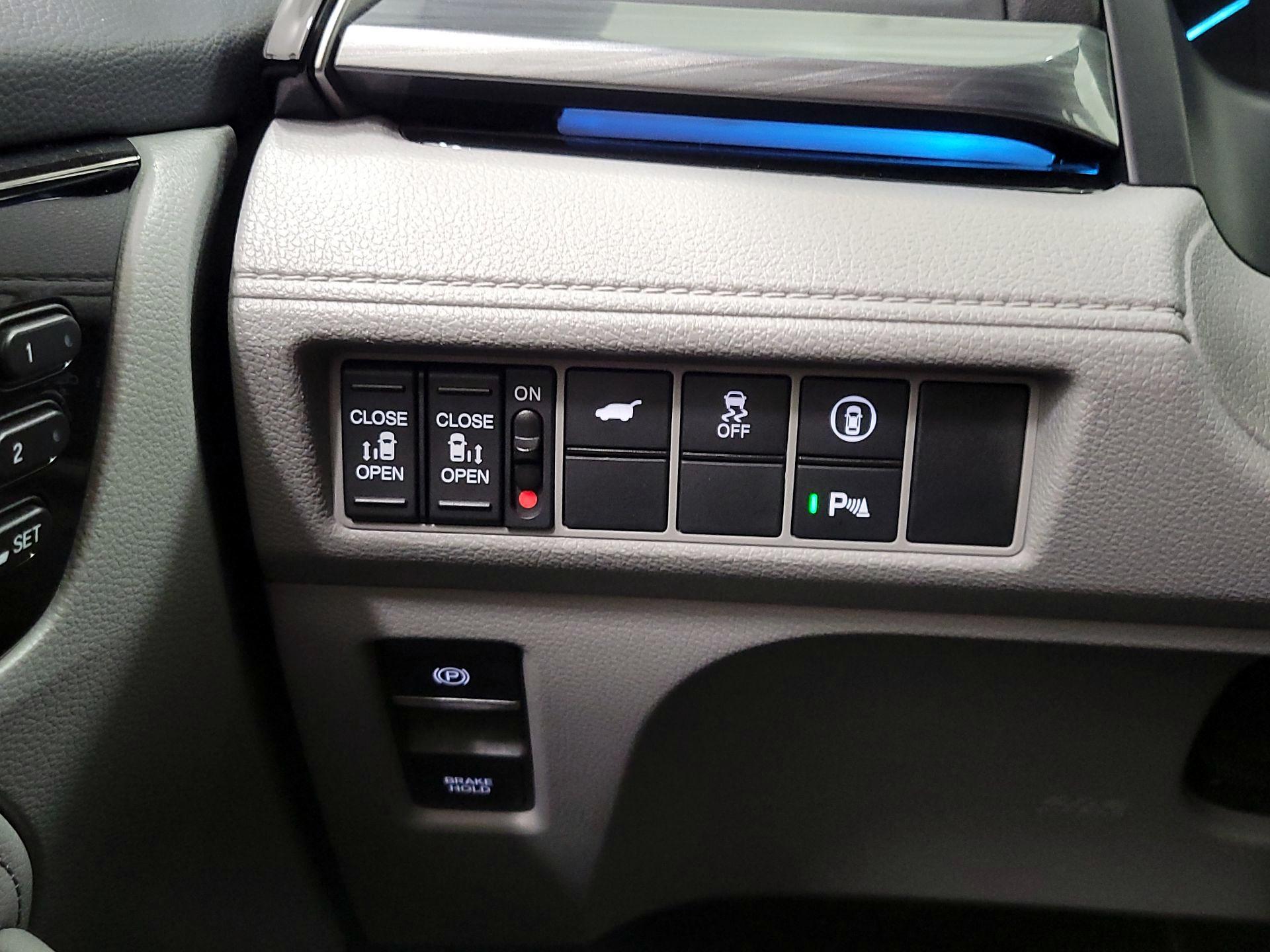 Thumbnail: 2023 Honda Odyssey - 13