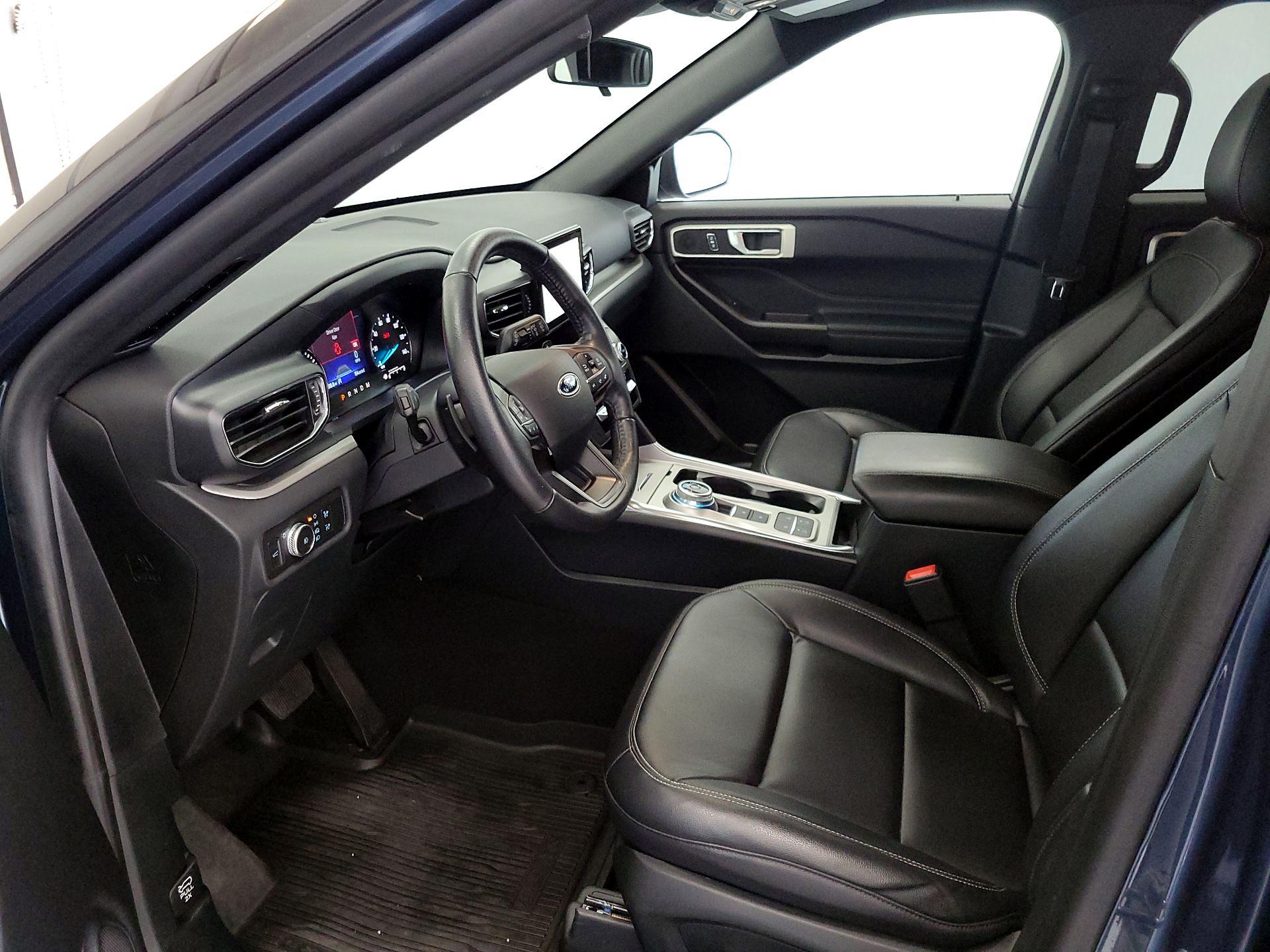 Thumbnail: 2020 Ford Explorer - 11