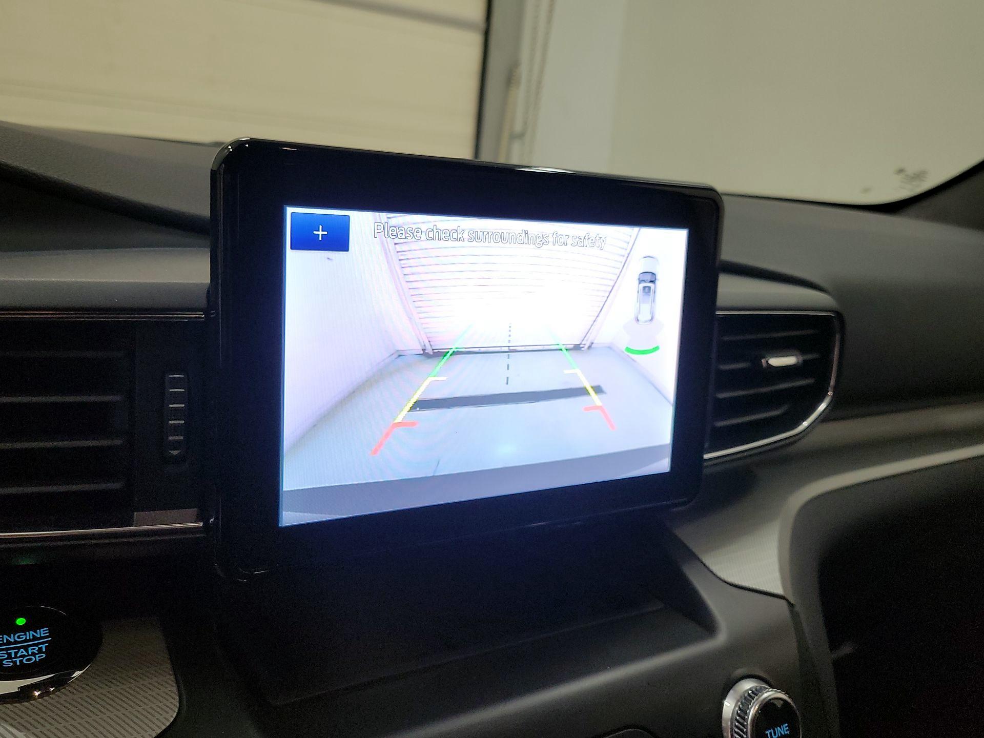 Thumbnail: 2020 Ford Explorer - 15