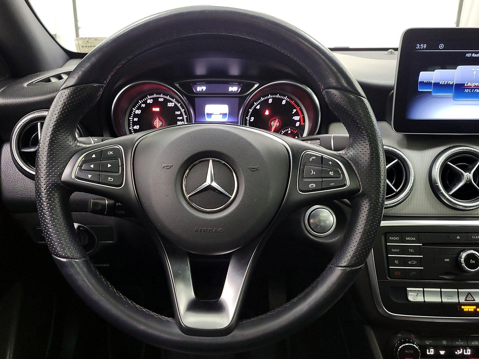 Thumbnail: 2019 Mercedes-Benz CLA - 10