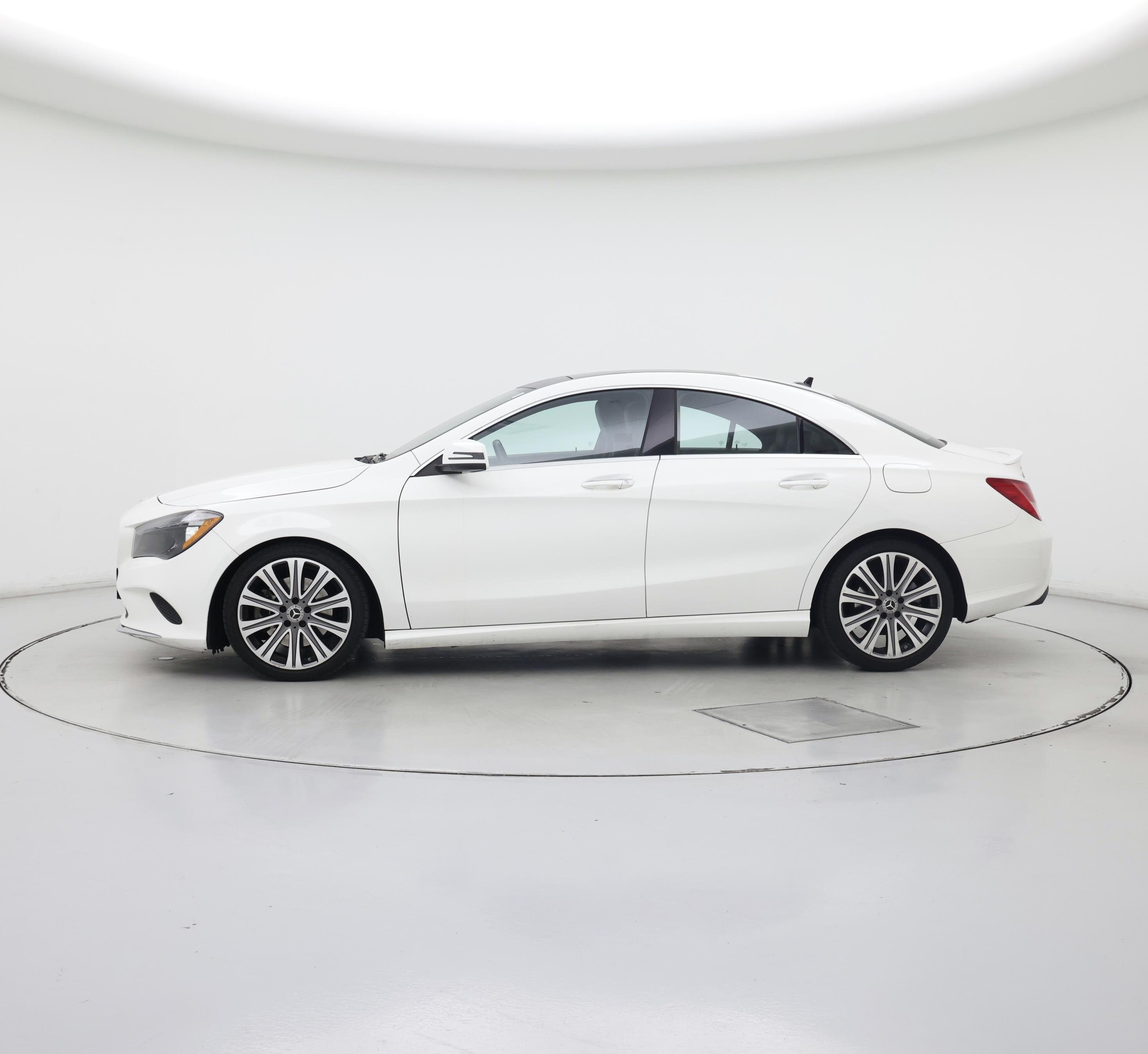 Thumbnail: 2019 Mercedes-Benz CLA - 3