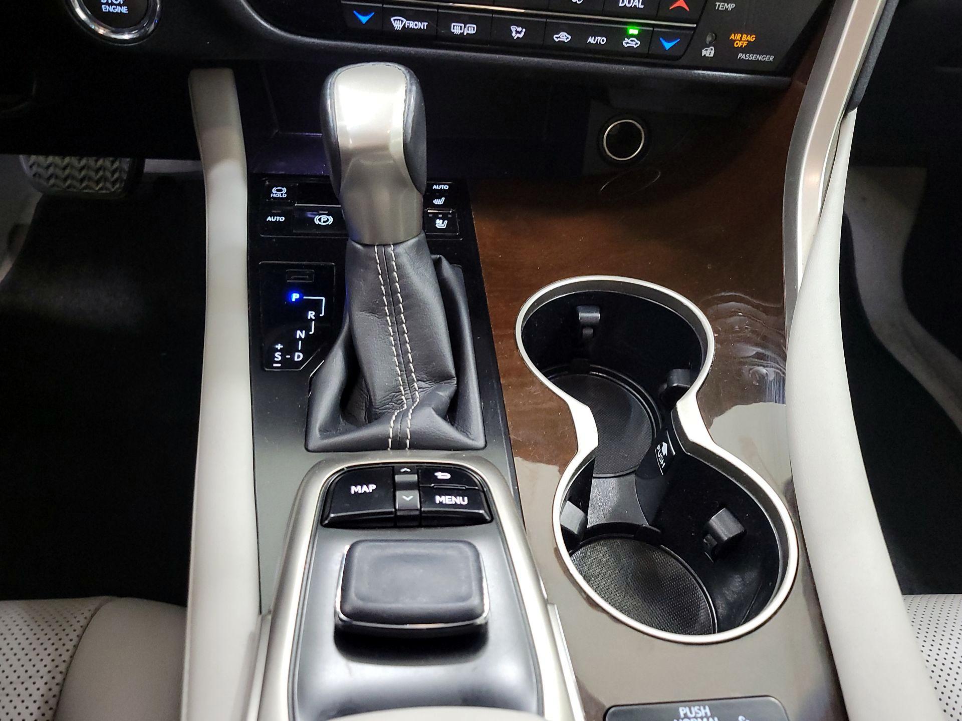 Thumbnail: 2018 Lexus RX - 18