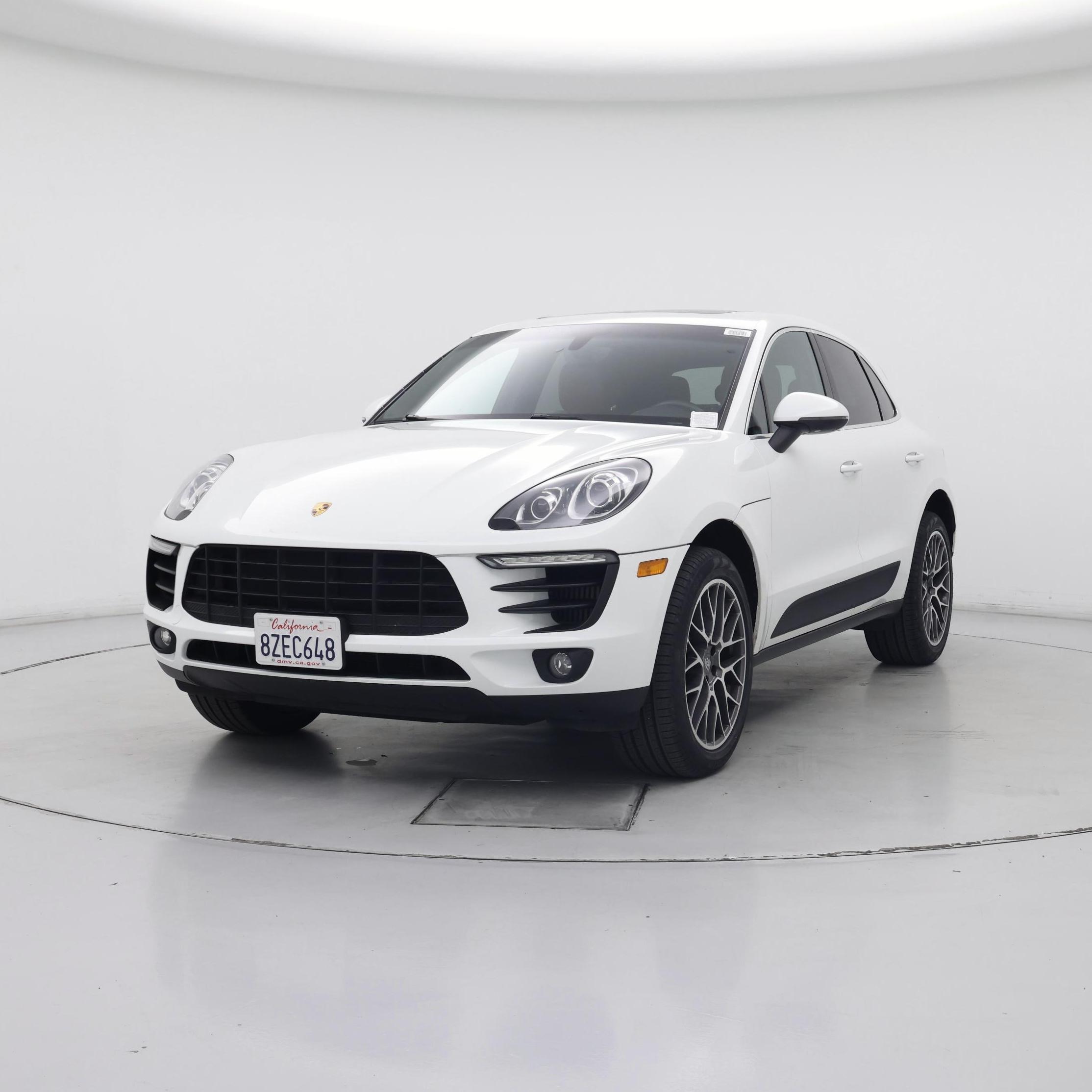 Thumbnail: 2015 Porsche Macan - 4