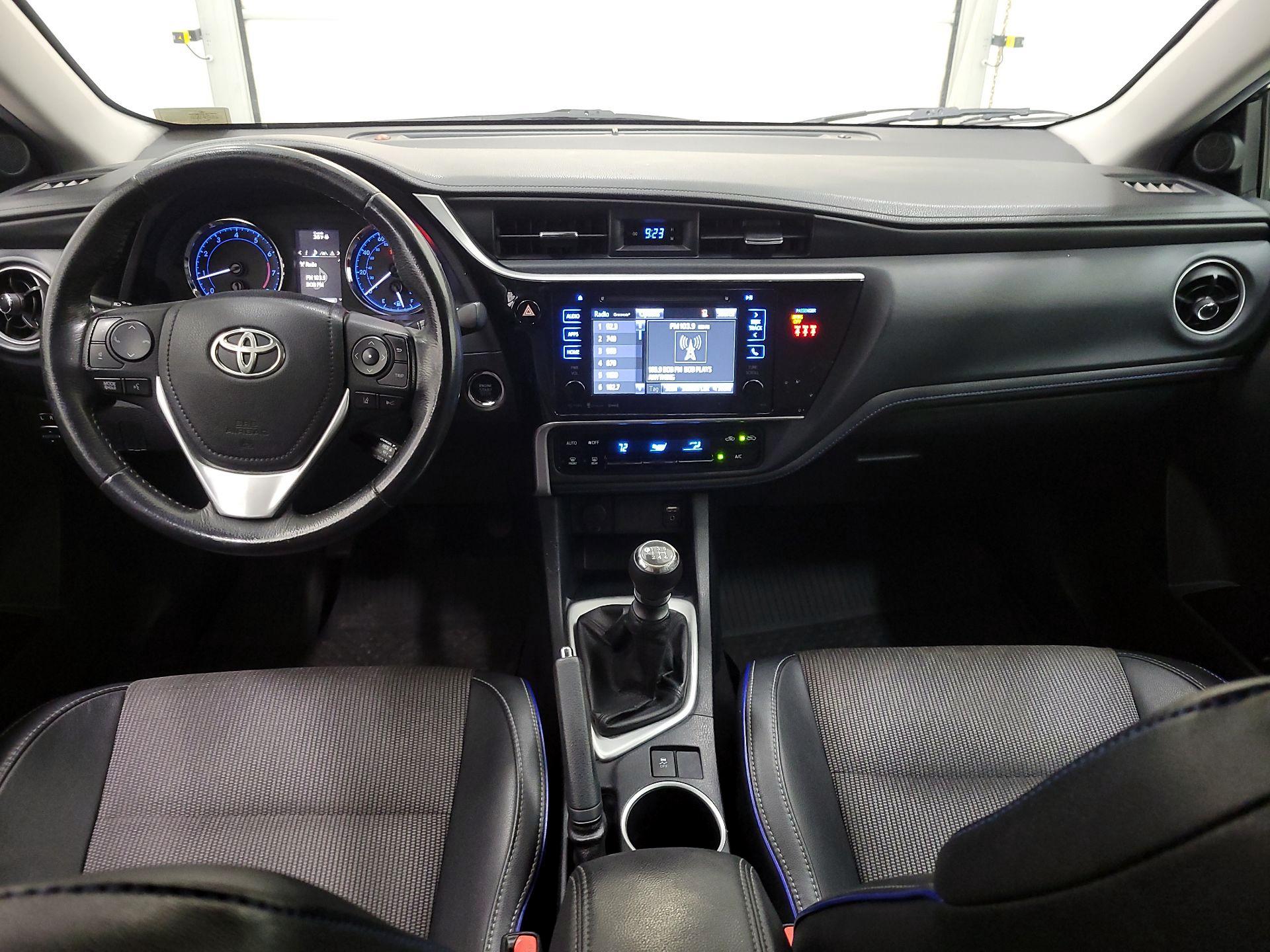 Thumbnail: 2018 Toyota Corolla - 9