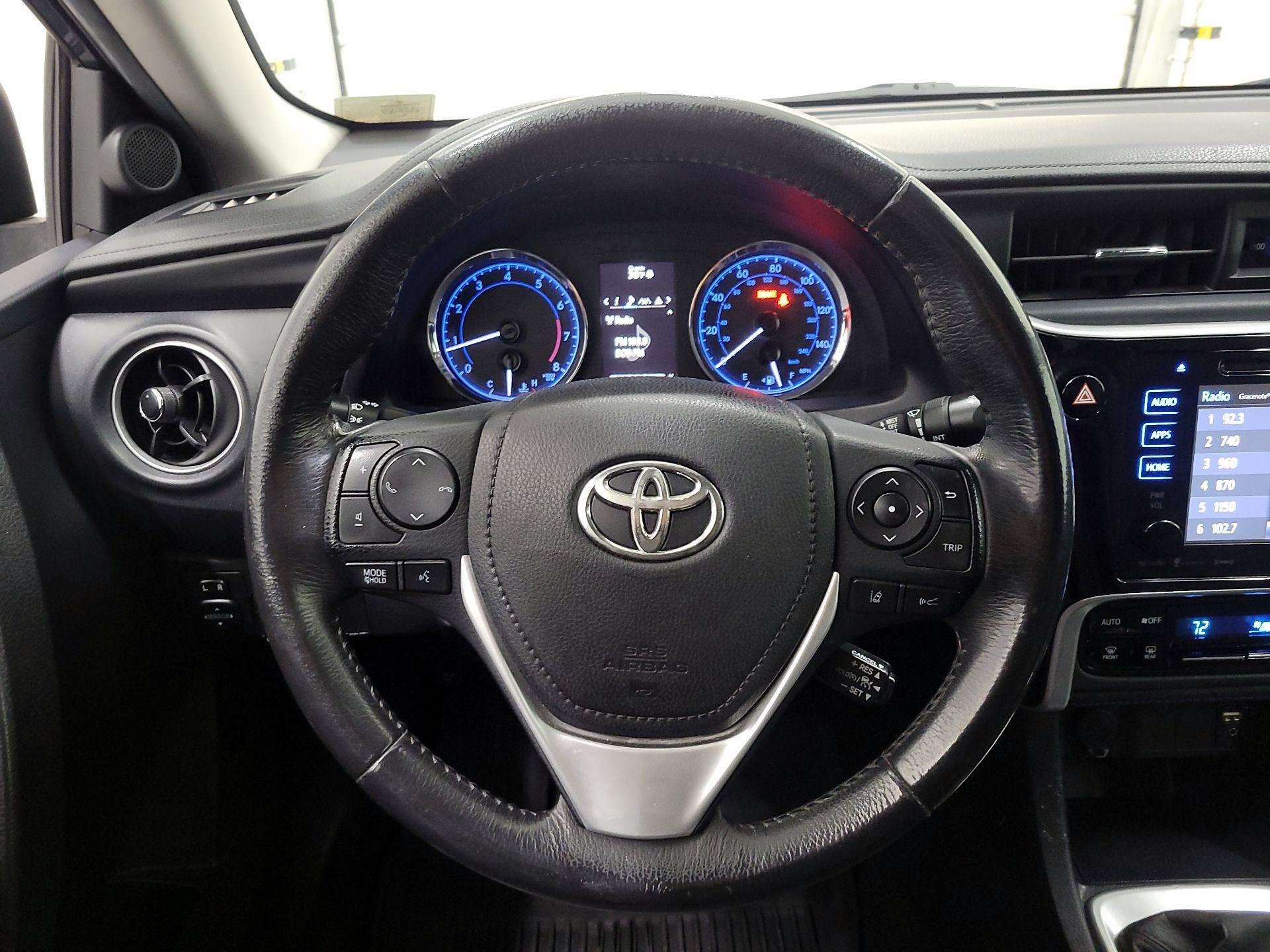 Thumbnail: 2018 Toyota Corolla - 10