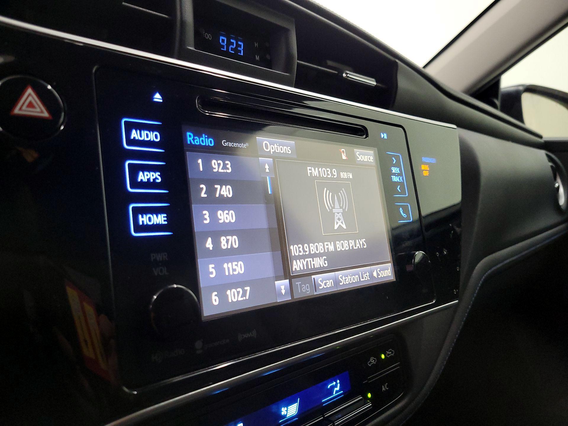 Thumbnail: 2018 Toyota Corolla - 15