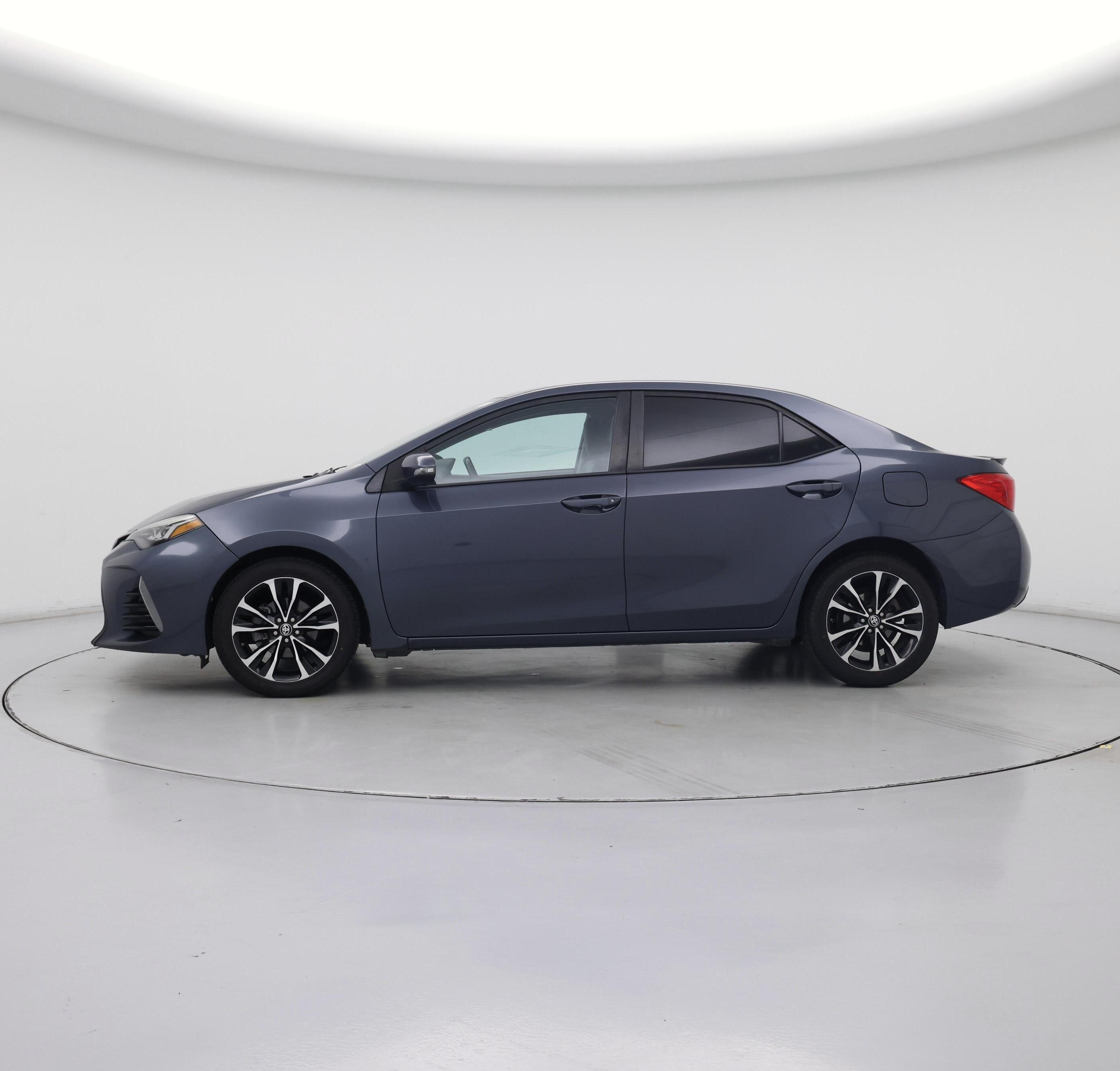 Thumbnail: 2018 Toyota Corolla - 3