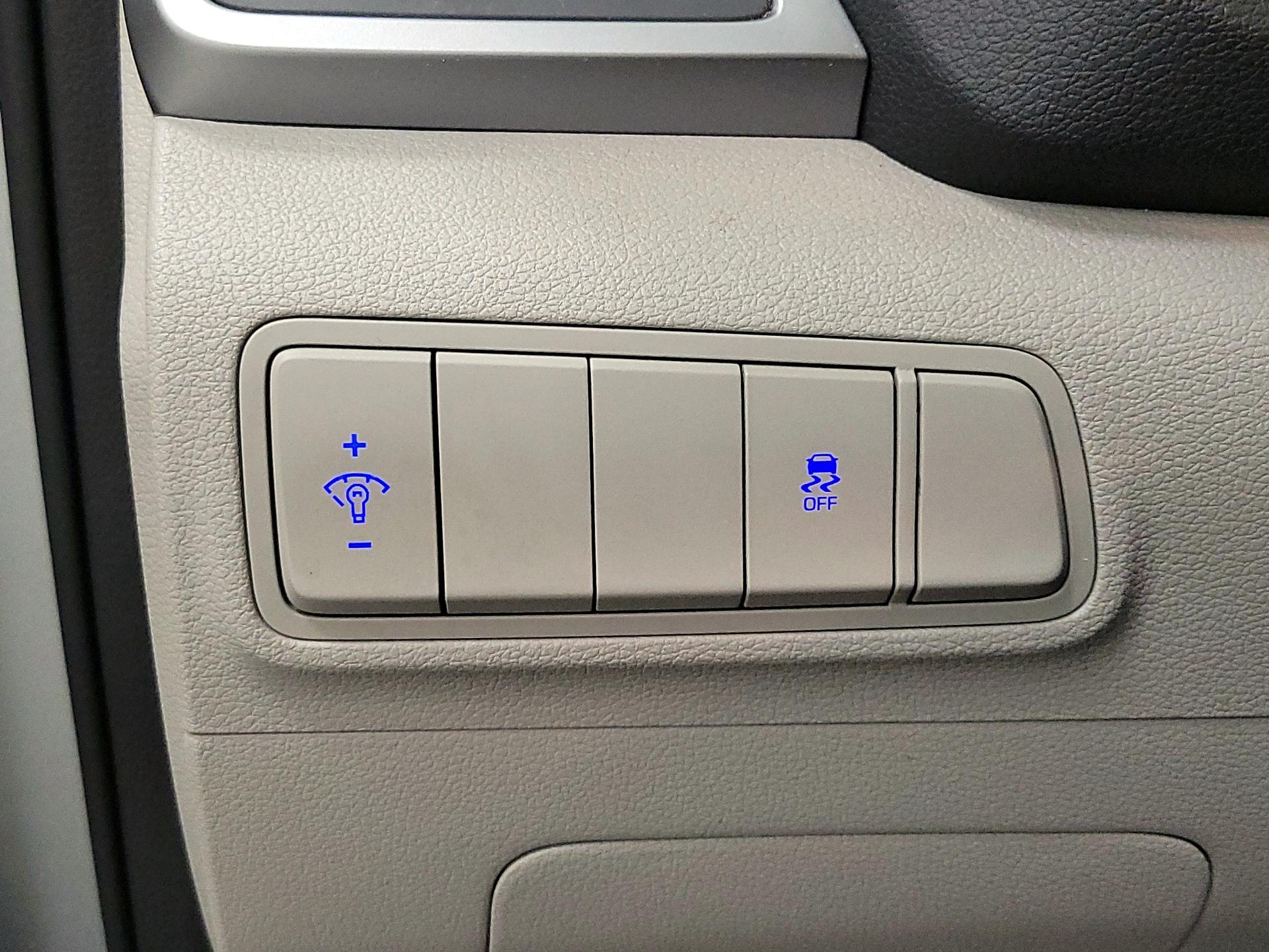 Thumbnail: 2018 Hyundai Tucson - 13