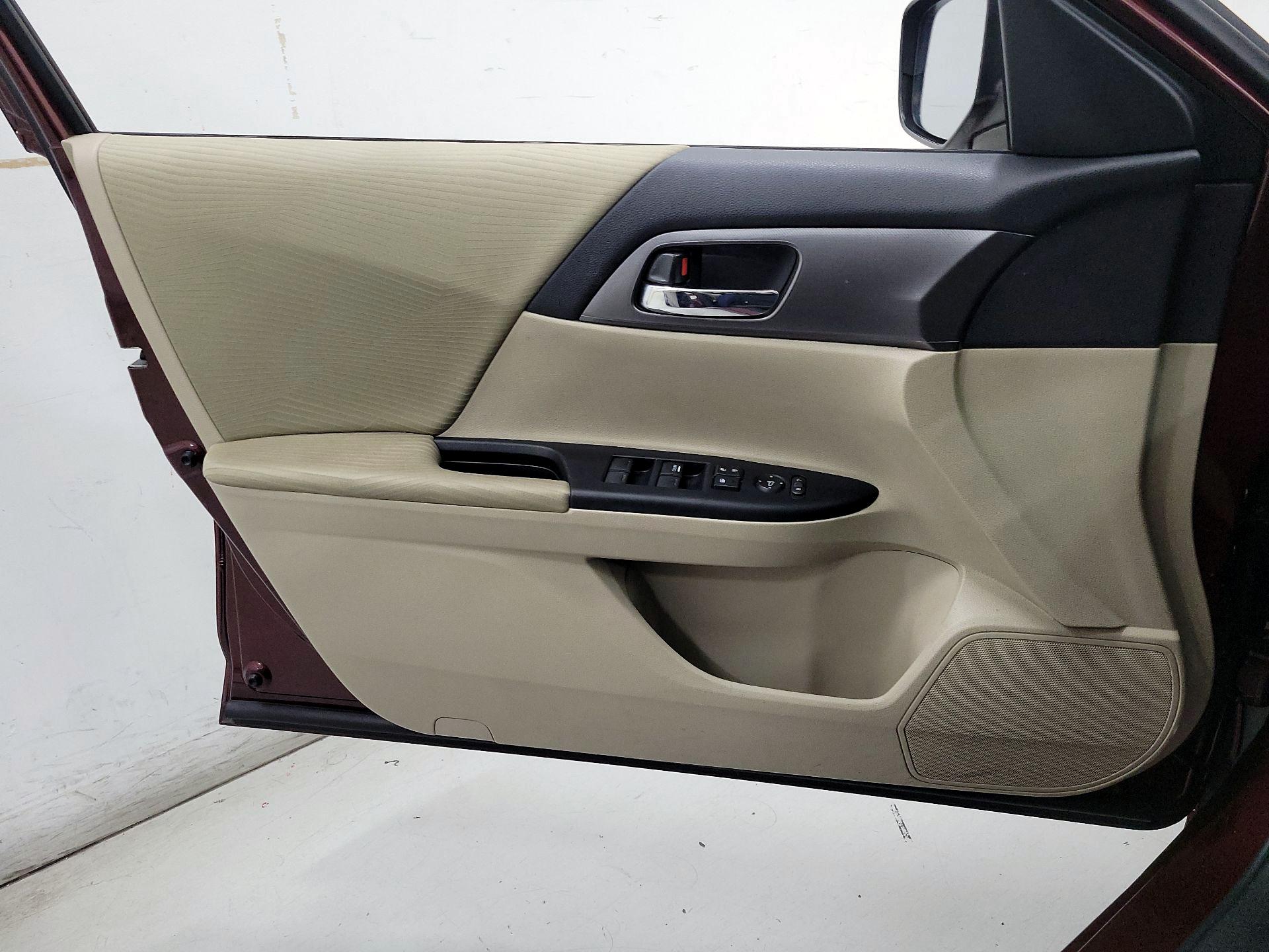 Thumbnail: 2014 Honda Accord - 12