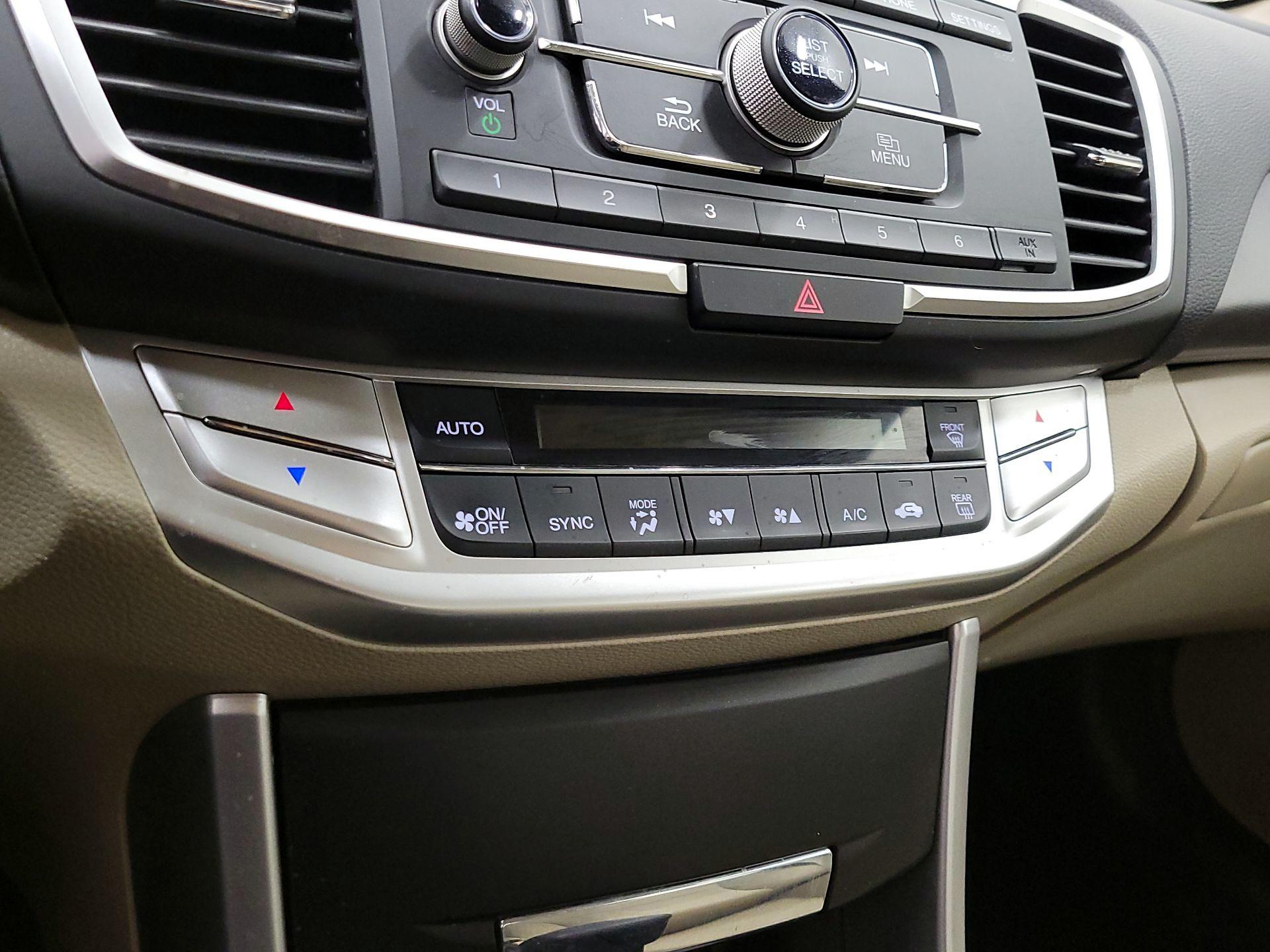 Thumbnail: 2014 Honda Accord - 16