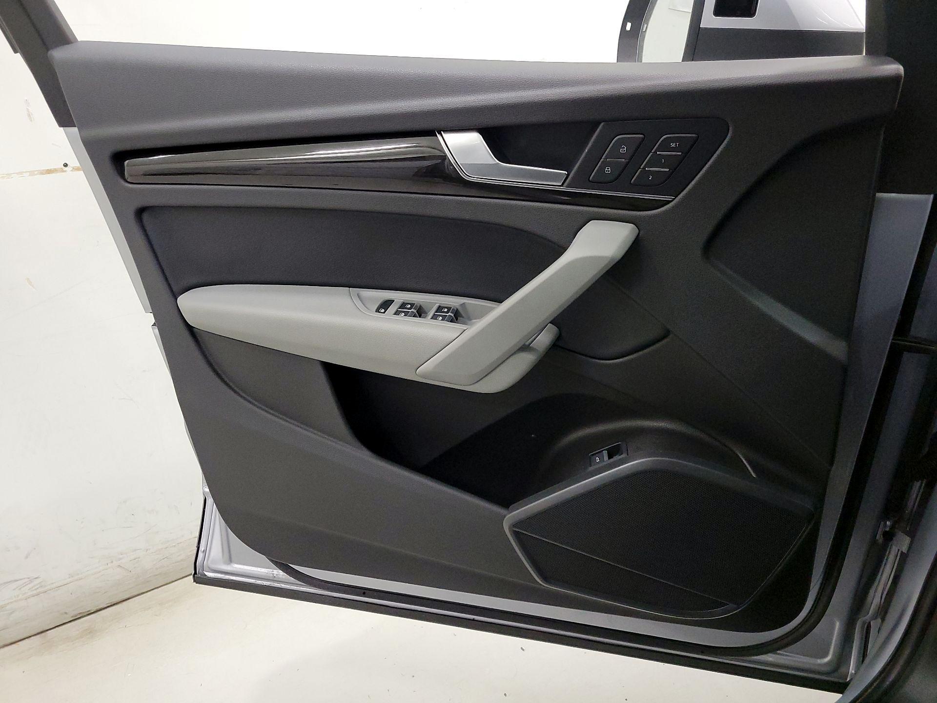 Thumbnail: 2018 Audi Q5 - 12