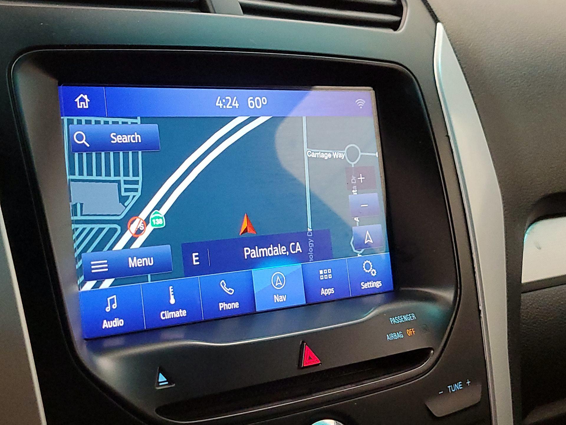 Thumbnail: 2015 Ford Explorer - 14