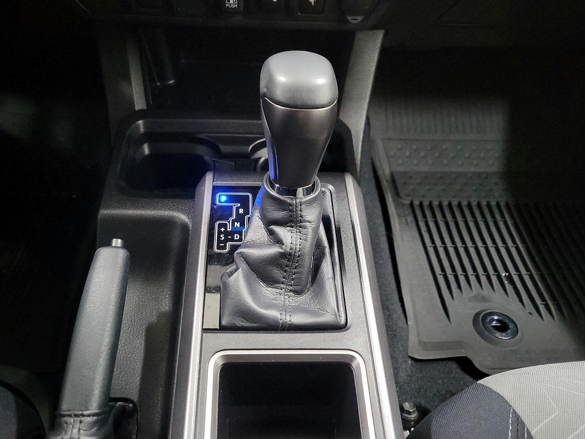 Thumbnail: 2023 Toyota Tacoma - 17