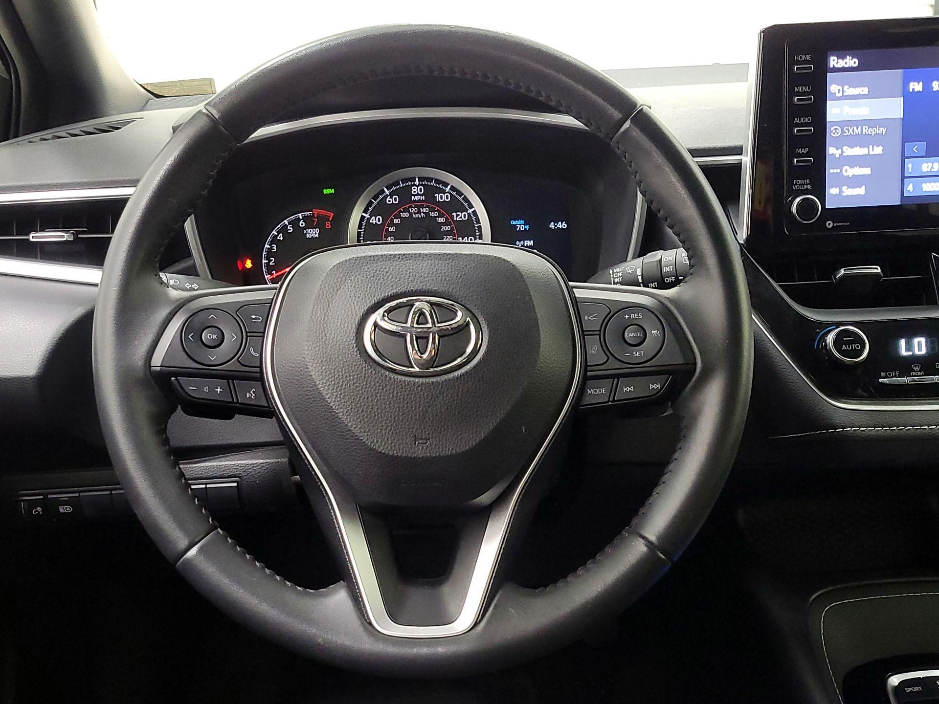 Thumbnail: 2022 Toyota Corolla - 10
