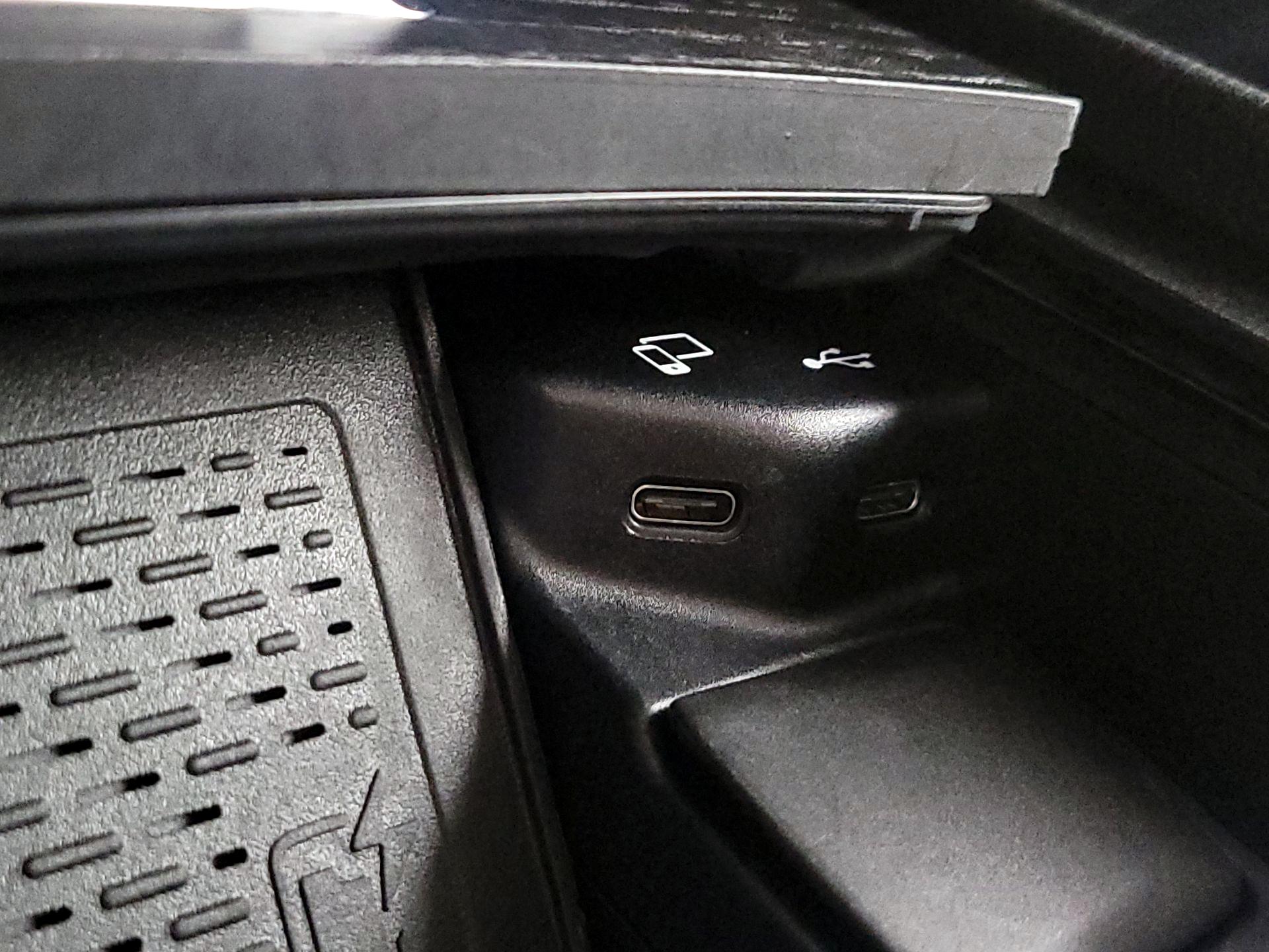 Thumbnail: 2020 Mercedes-Benz GLE - 19