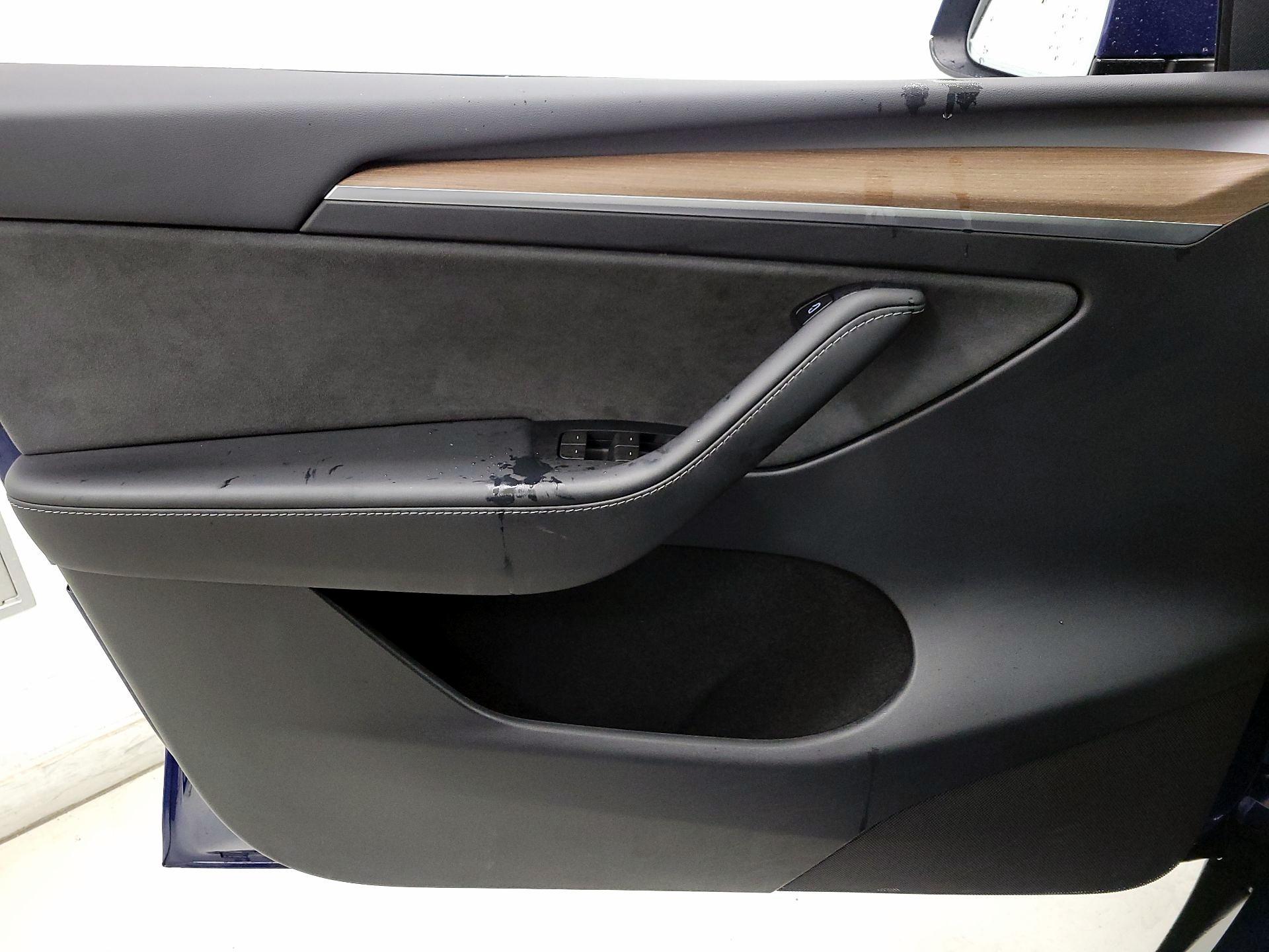 Thumbnail: 2023 Tesla Model Y - 12