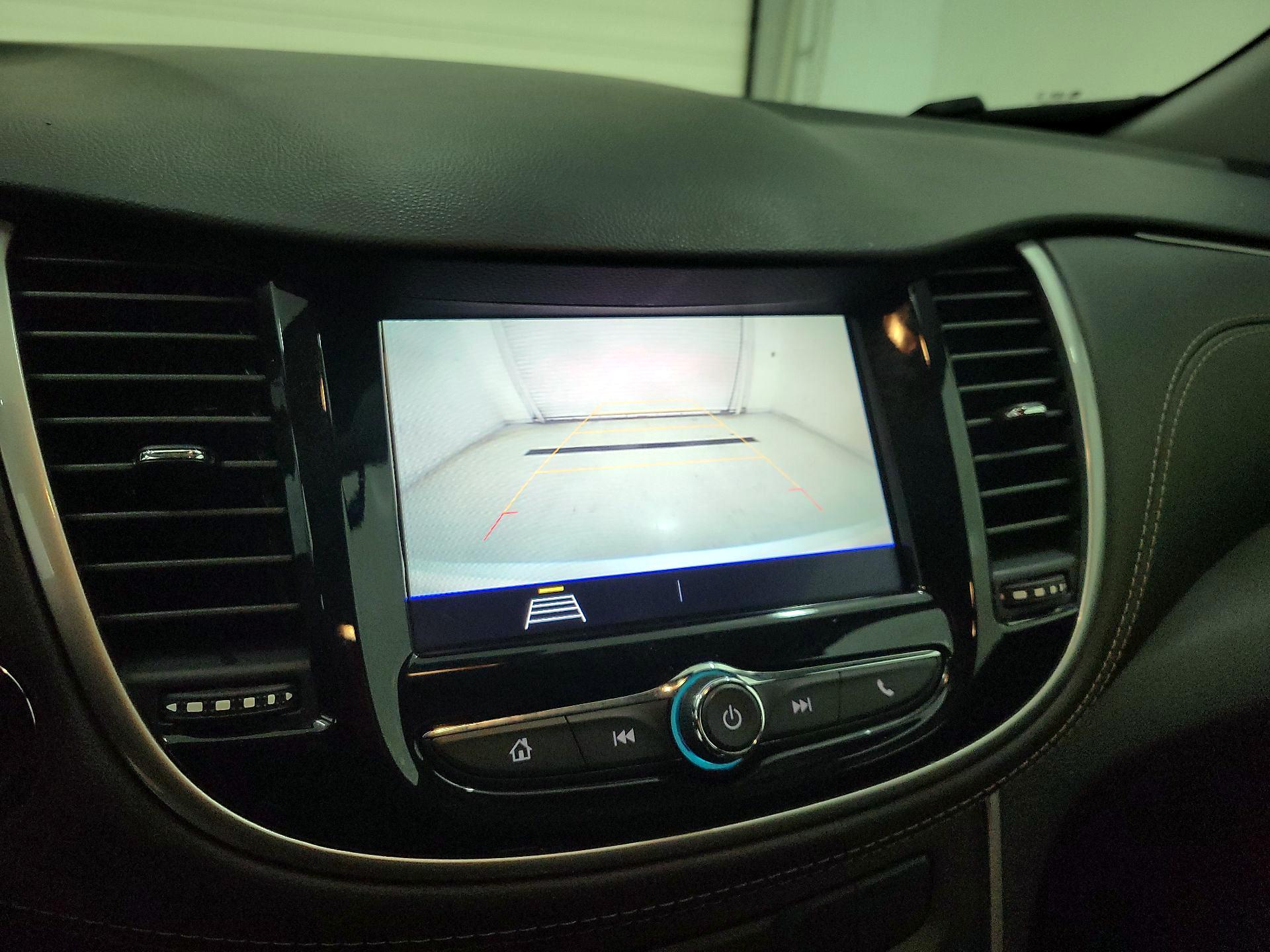 Thumbnail: 2020 Chevrolet Trax - 14