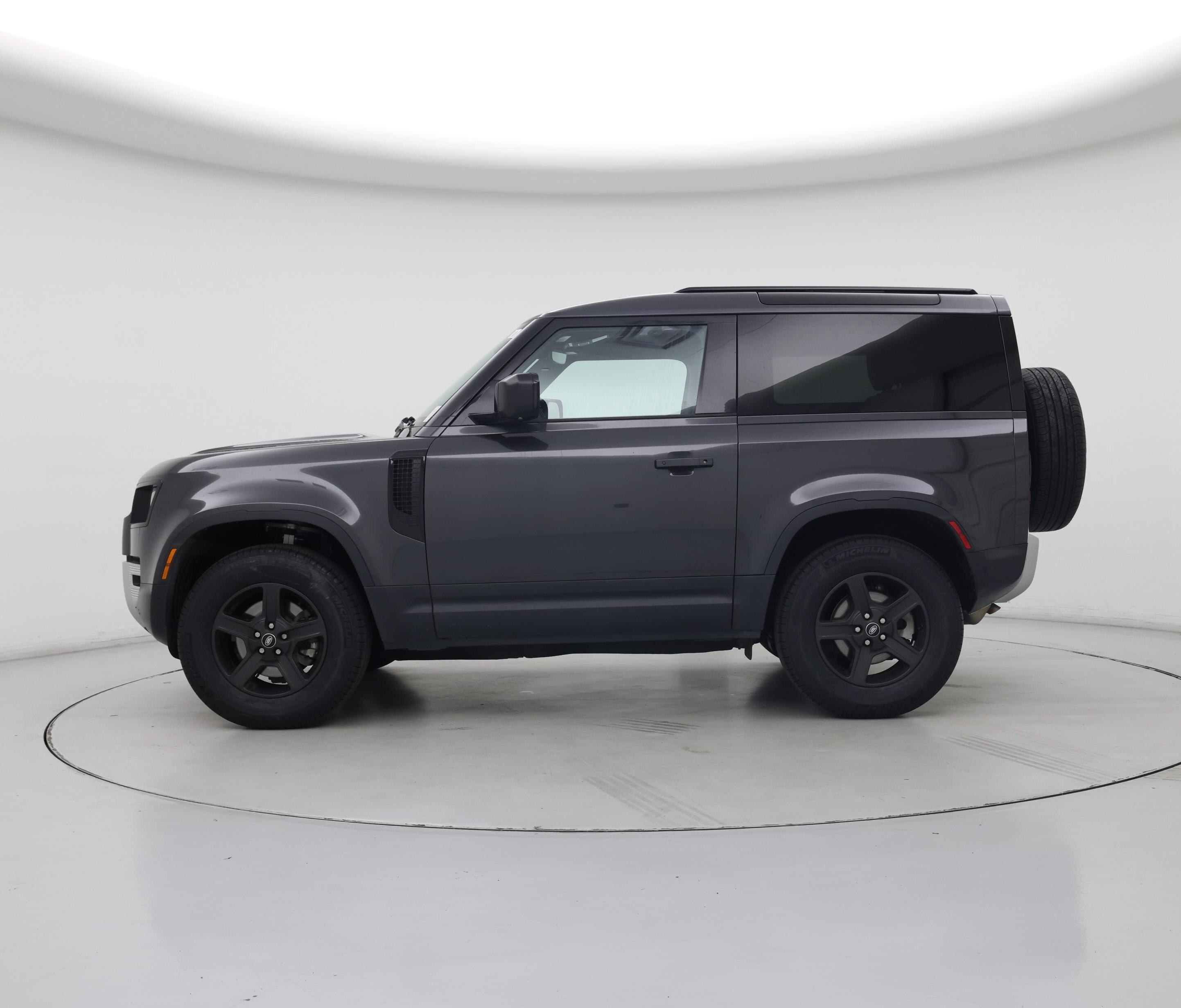 Thumbnail: 2023 Land Rover Defender - 3