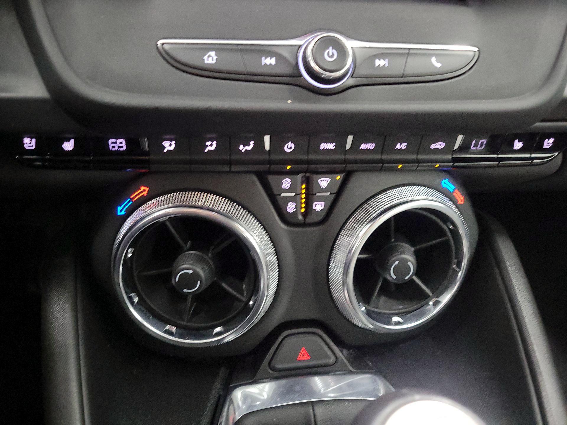 Thumbnail: 2022 Chevrolet Camaro - 16