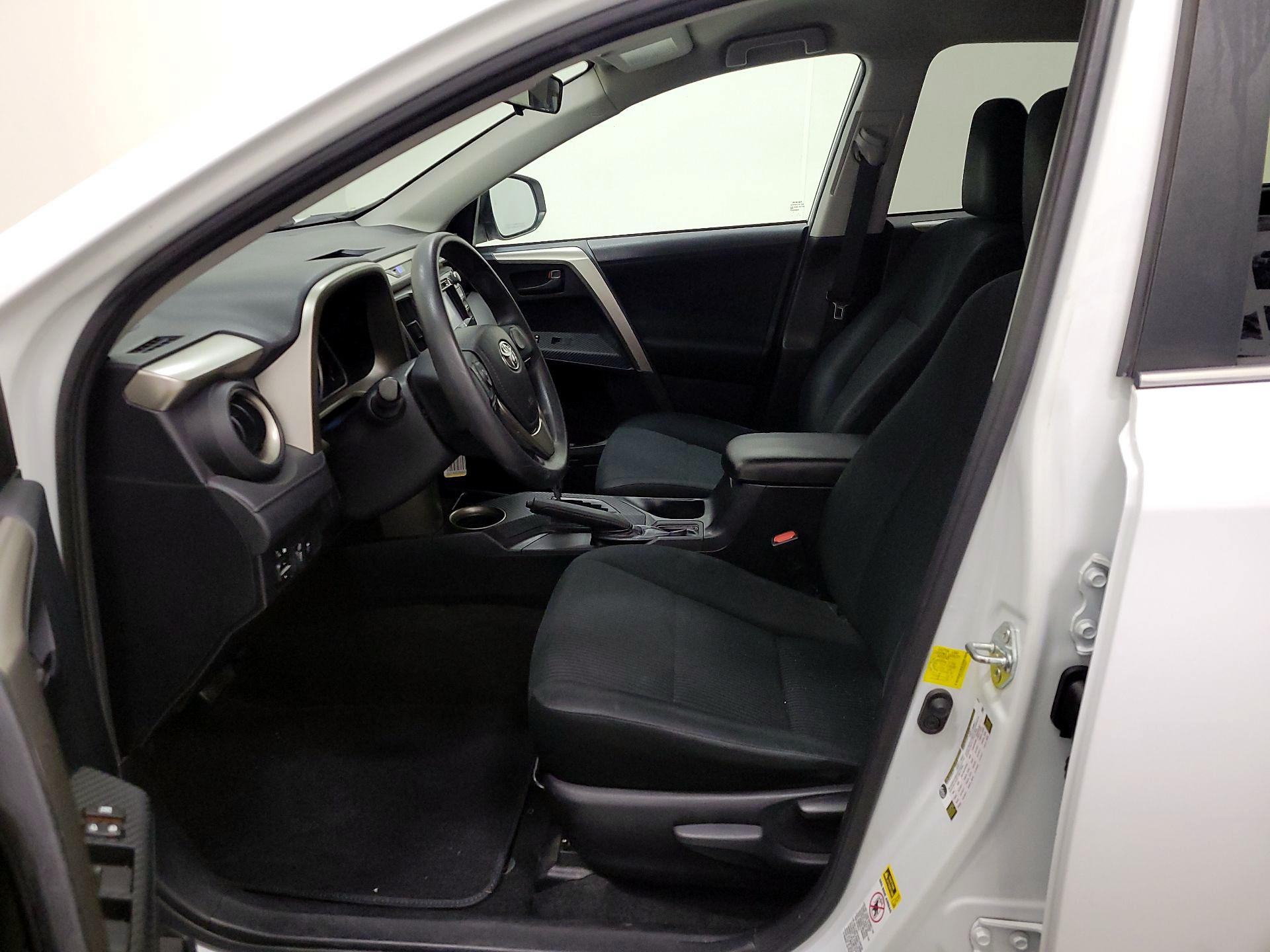 Thumbnail: 2014 Toyota RAV4 - 11