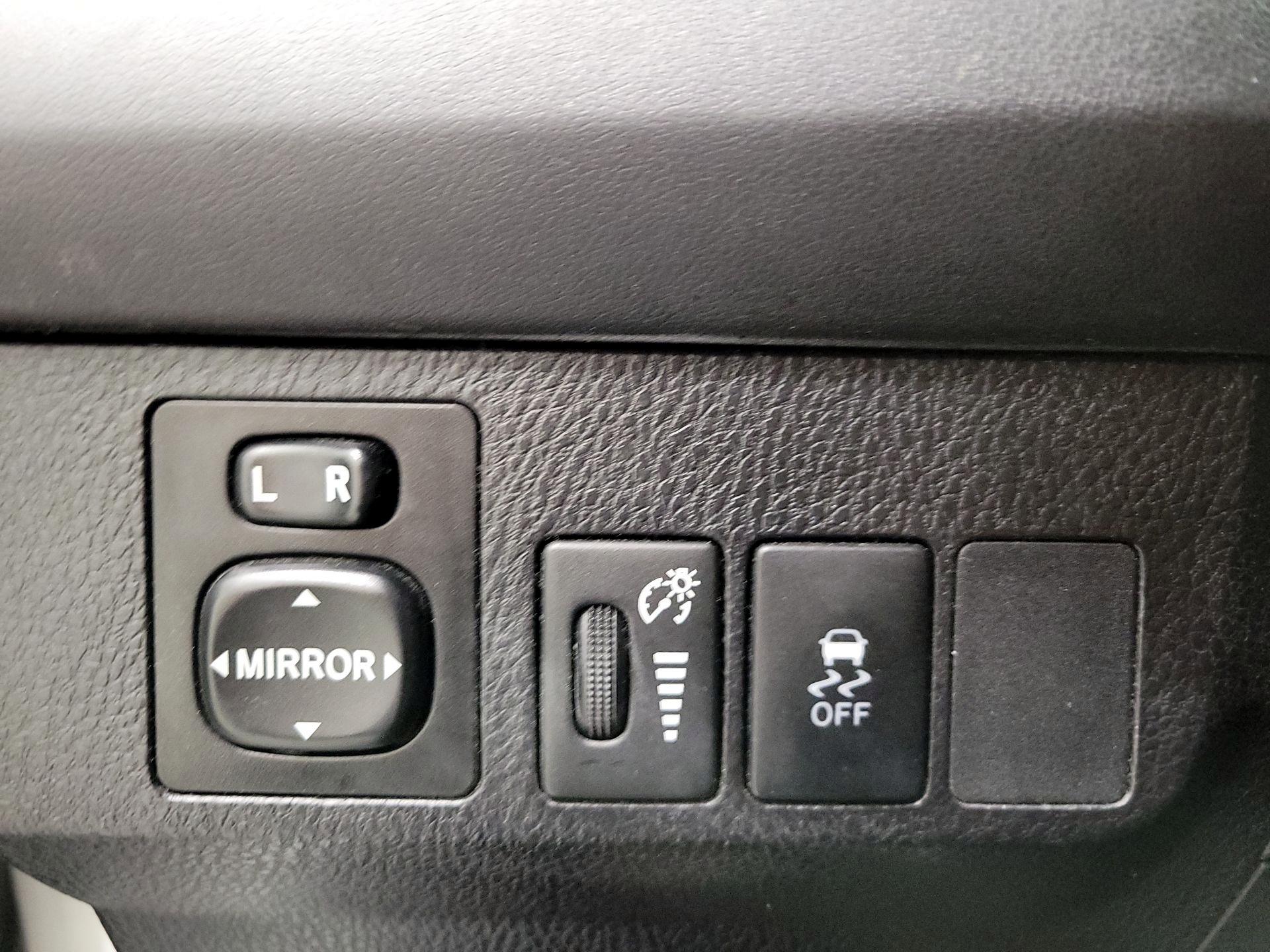 Thumbnail: 2014 Toyota RAV4 - 13