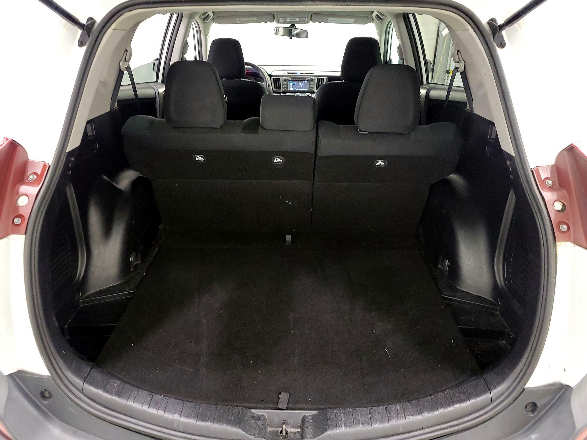 Thumbnail: 2014 Toyota RAV4 - 20