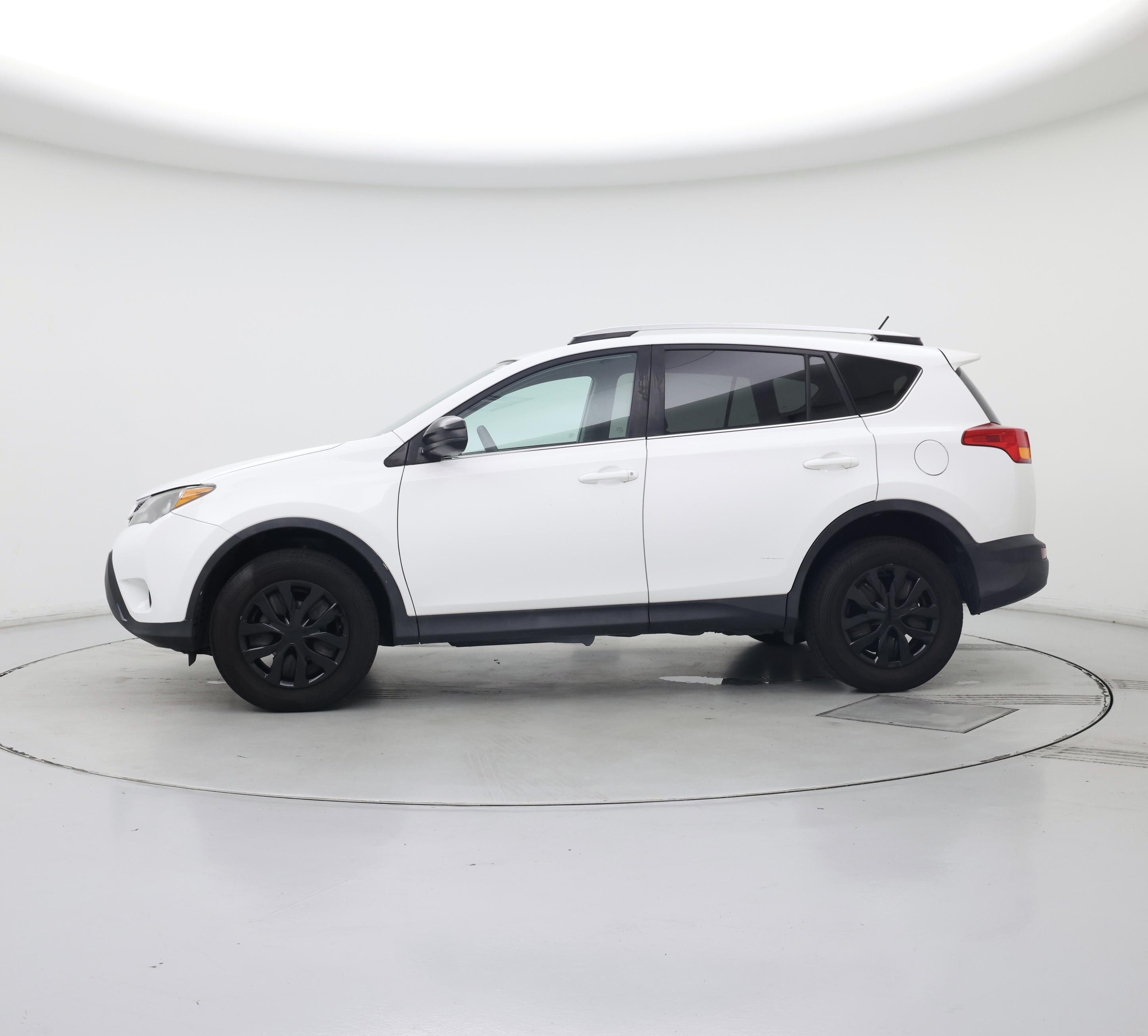 Thumbnail: 2014 Toyota RAV4 - 3